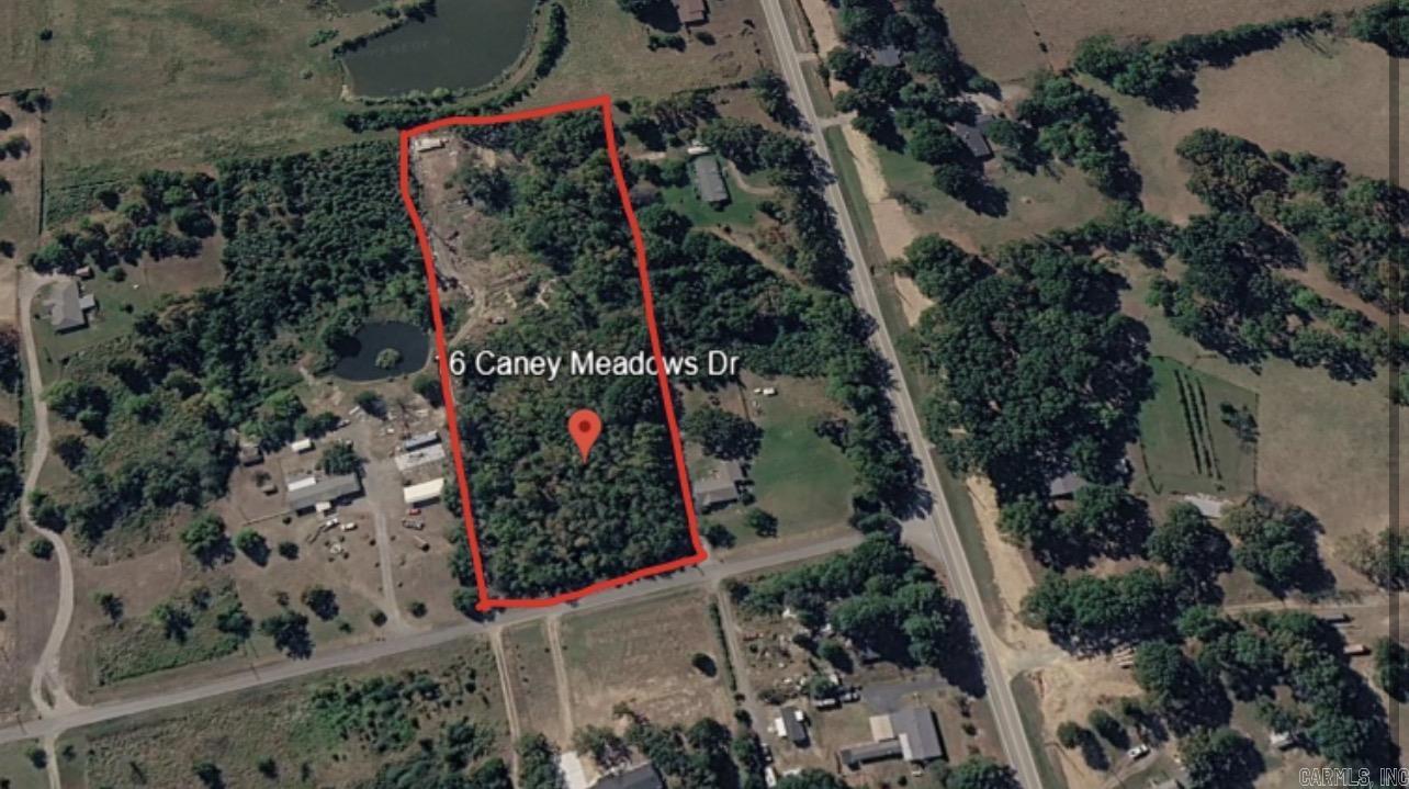 16 Caney Meadows Dr Property Photo 2