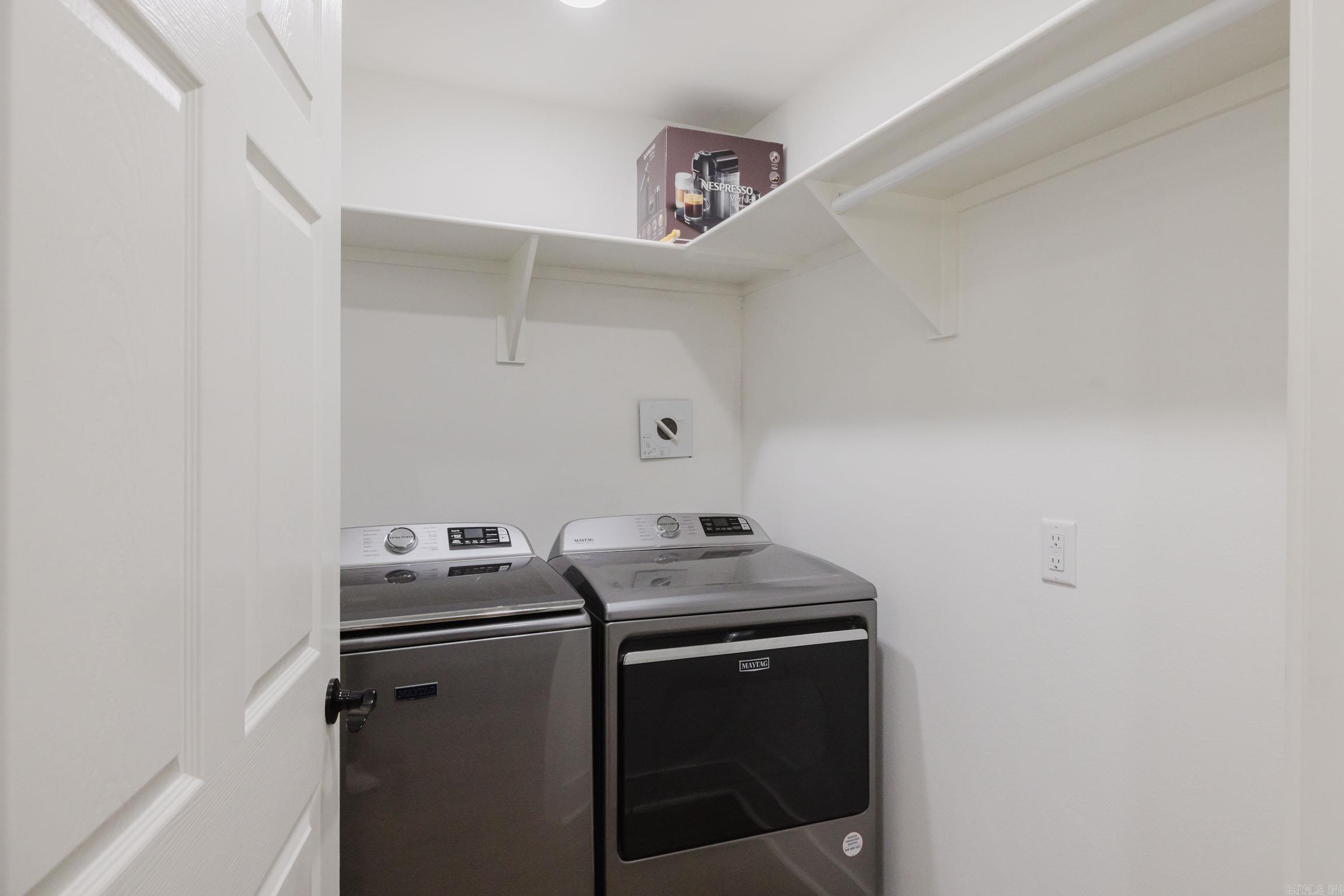213 E Narroway Property Photo 28