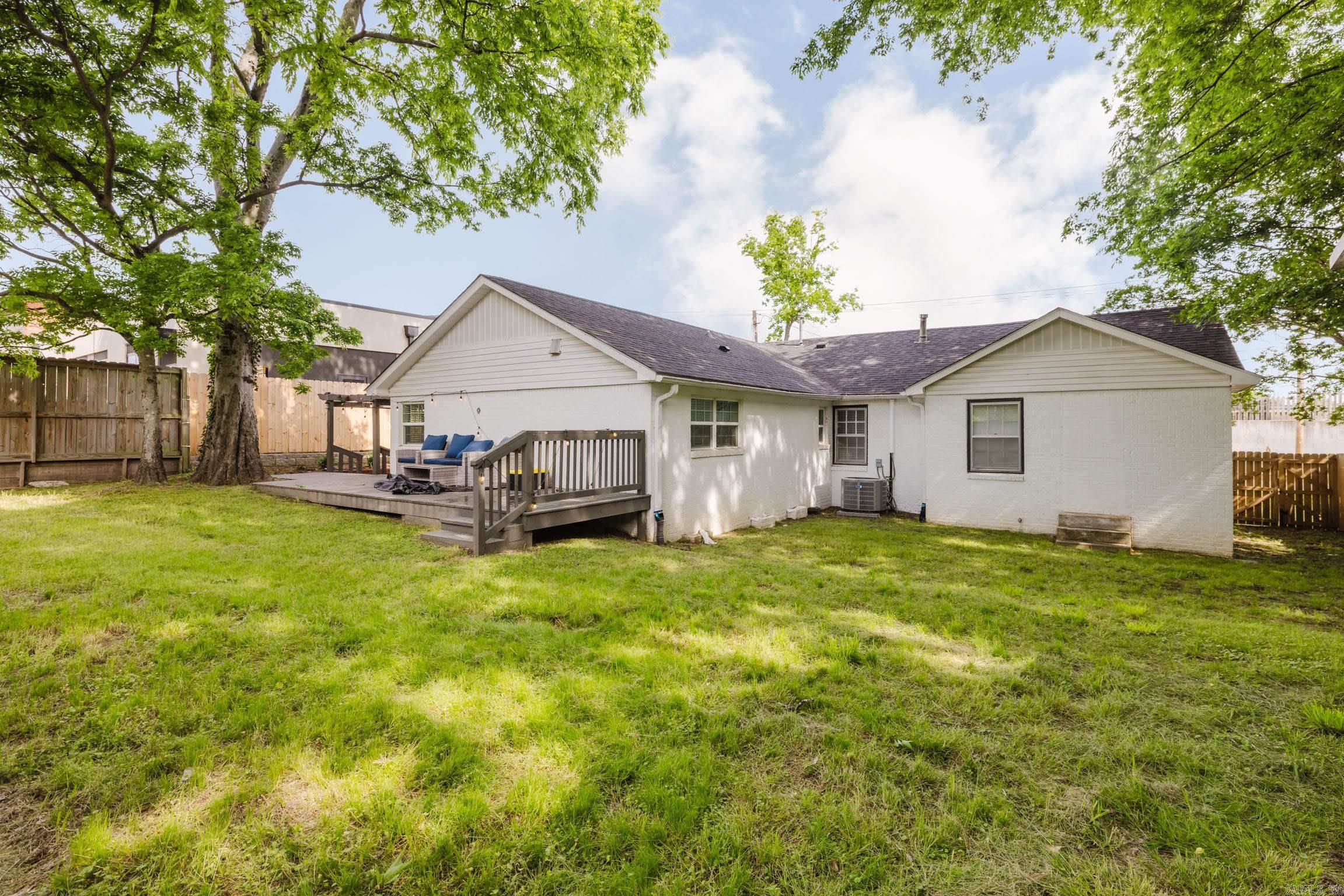 213 E Narroway Property Photo 43