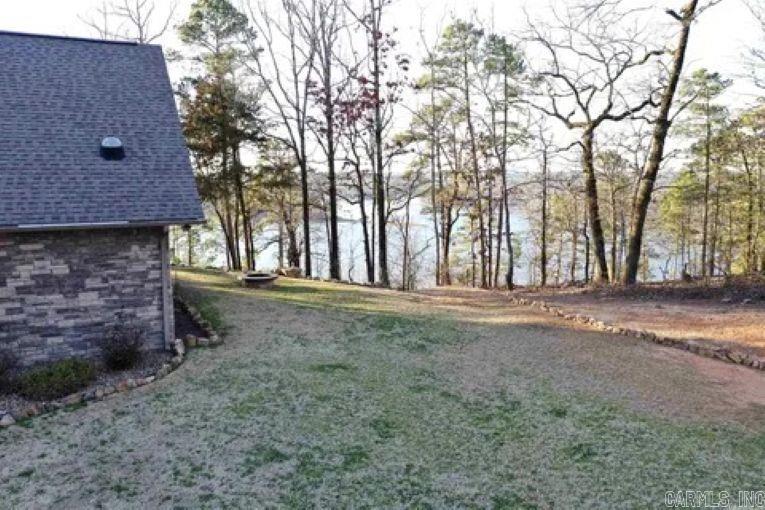 252 Mountain Mist Drive Property Photo 4