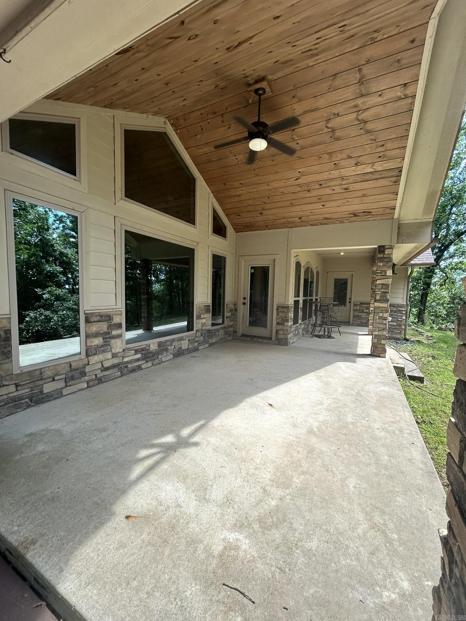 252 Mountain Mist Drive Property Photo 11