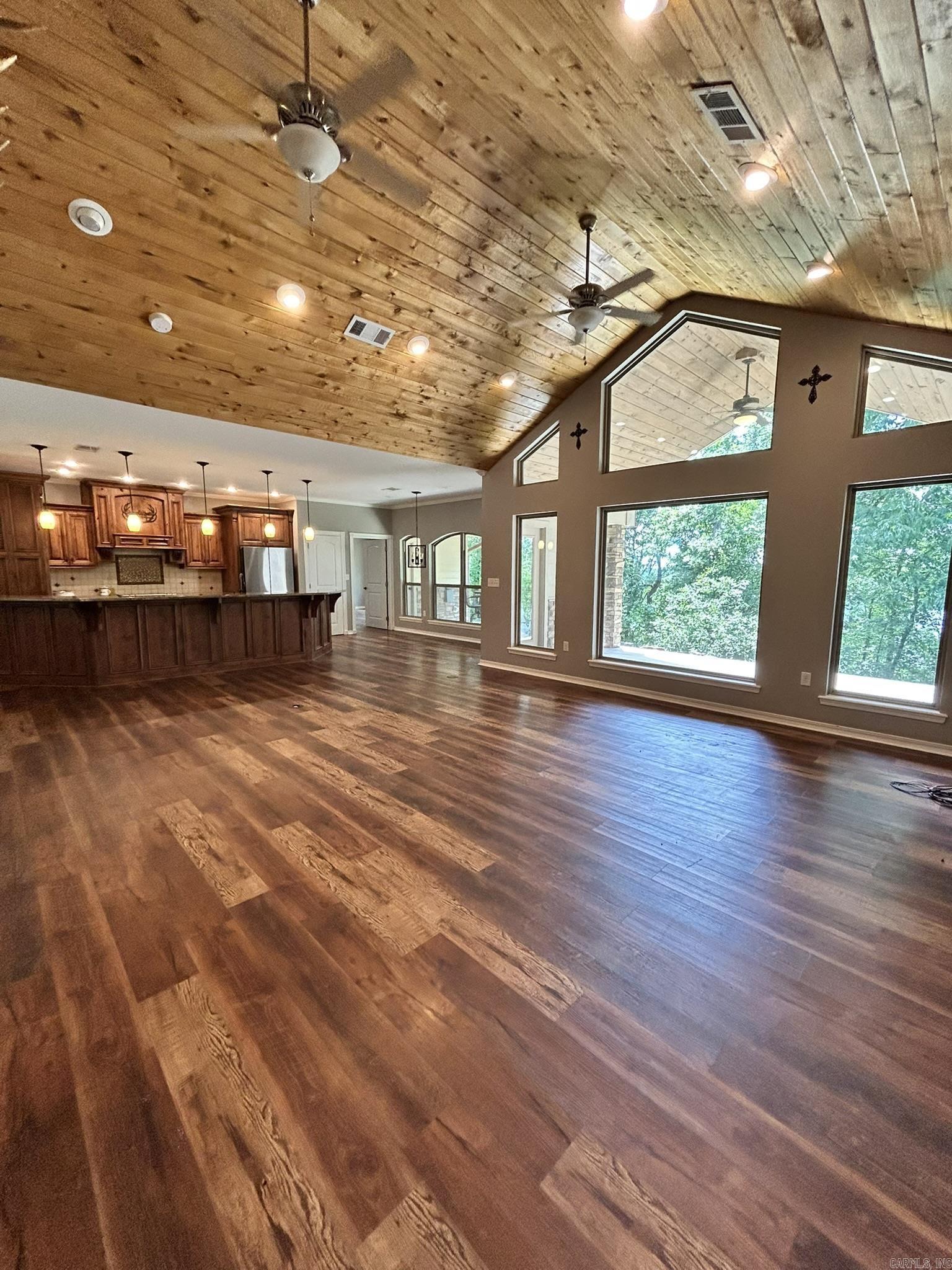 252 Mountain Mist Drive Property Photo 14
