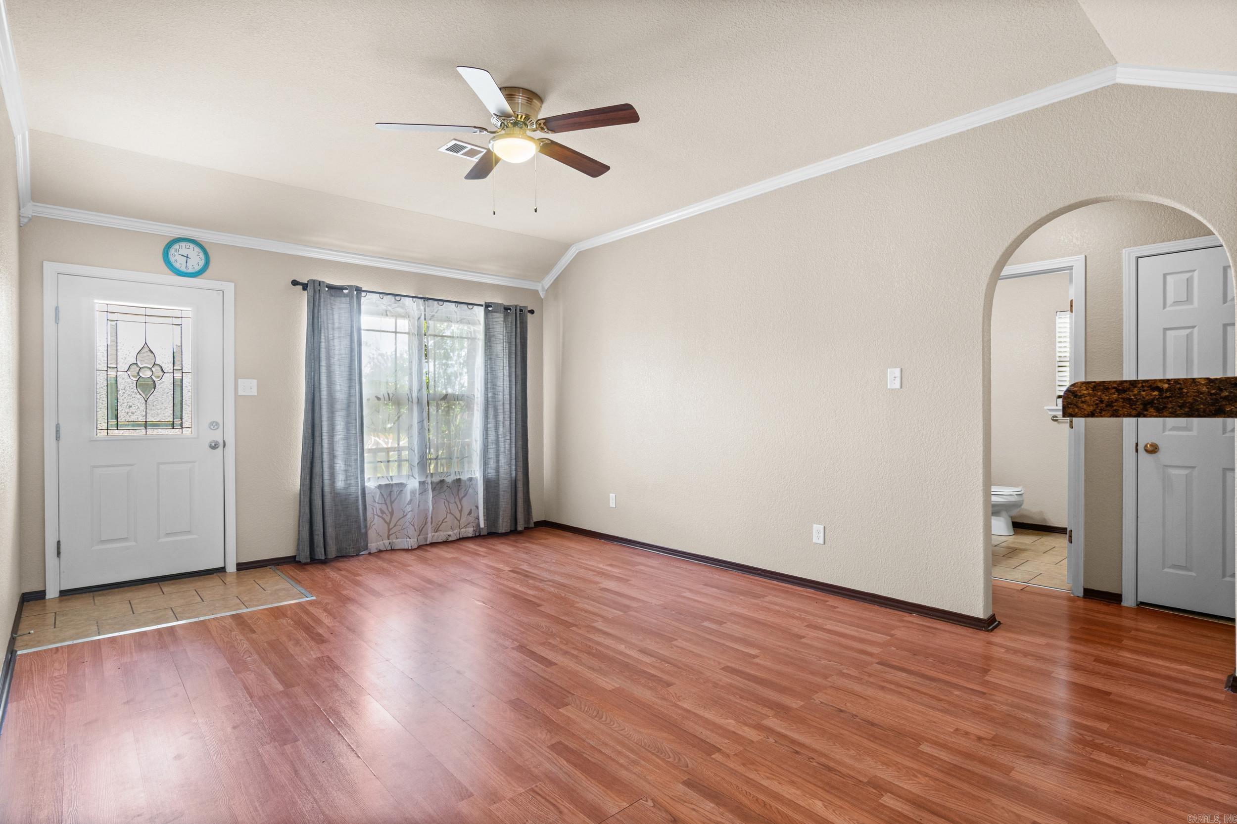14616 Woodside Place Loop Property Photo 5