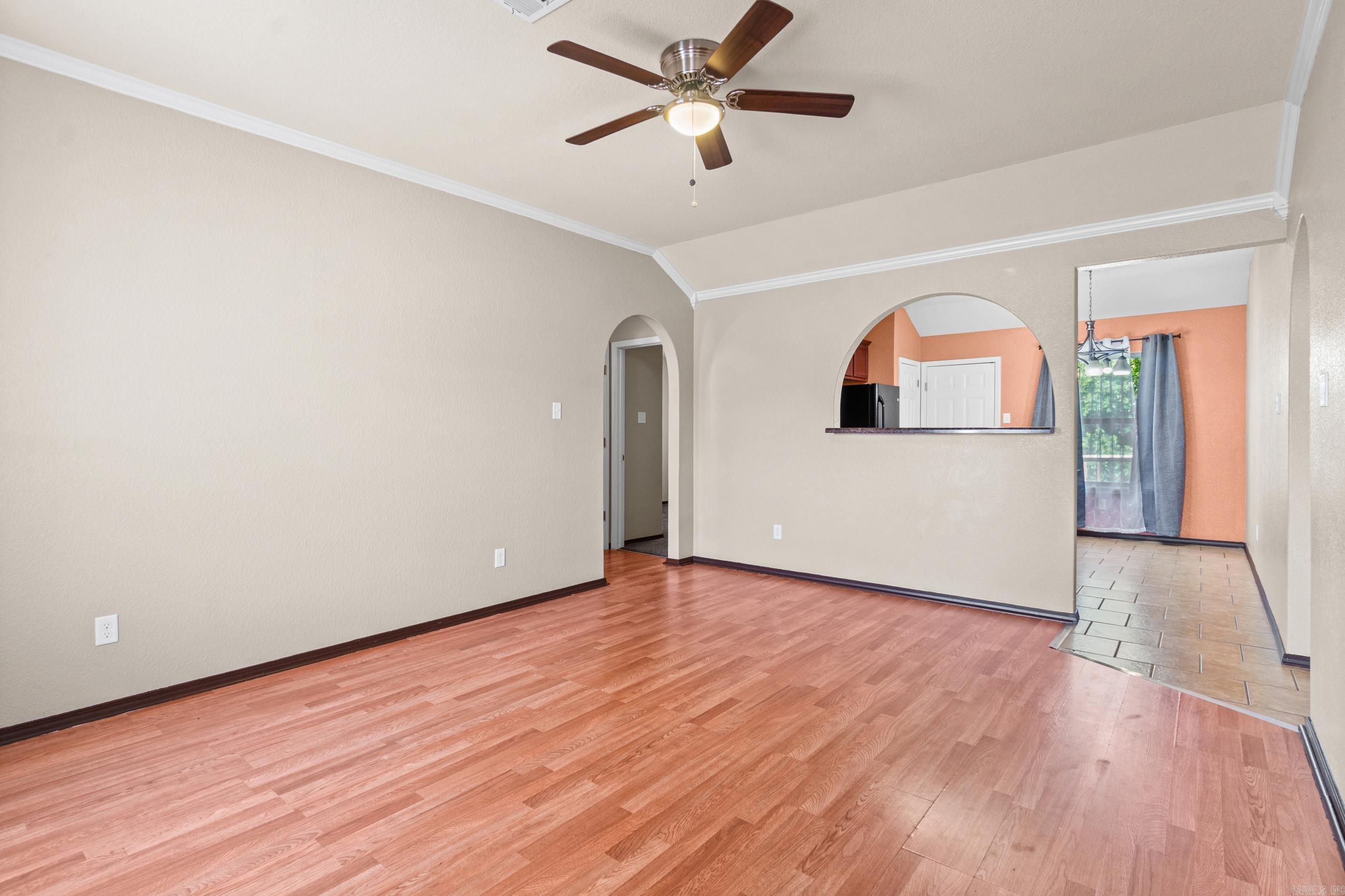 14616 Woodside Place Loop Property Photo 8