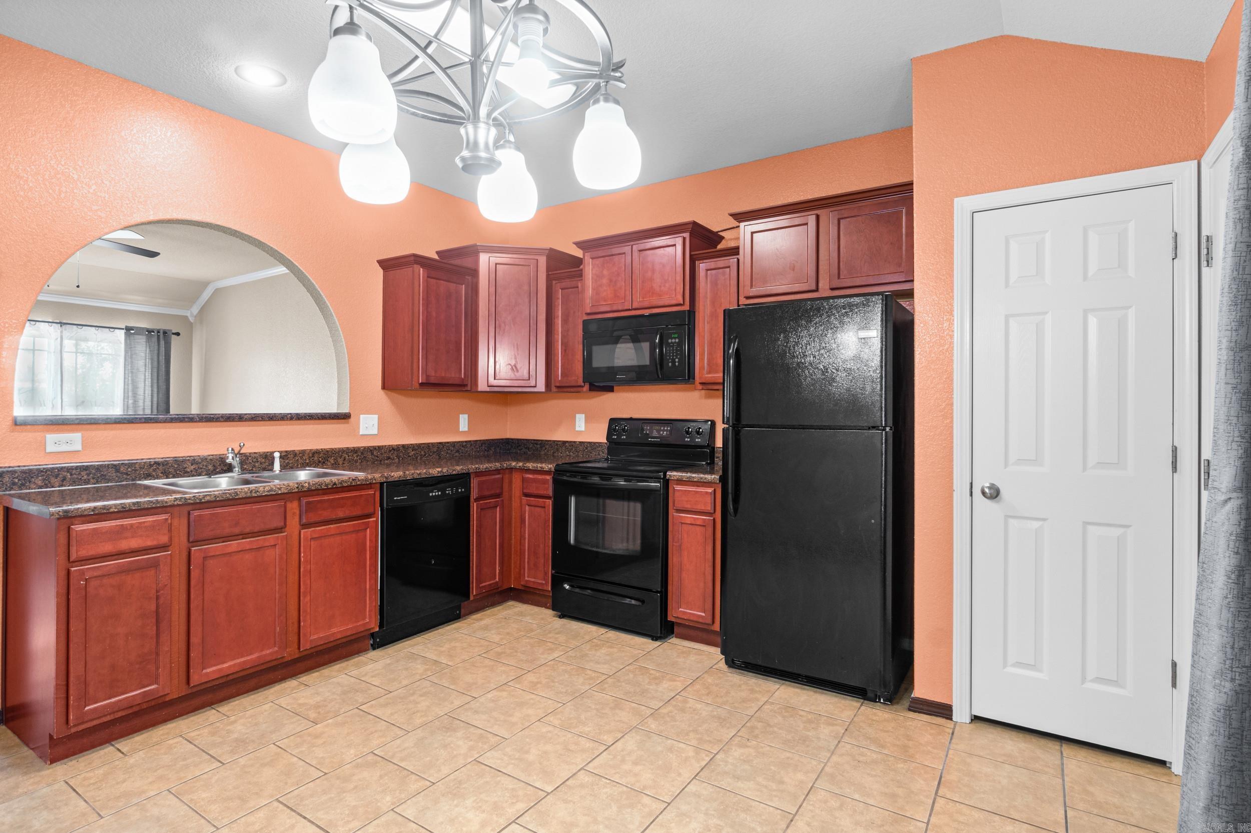 14616 Woodside Place Loop Property Photo 10