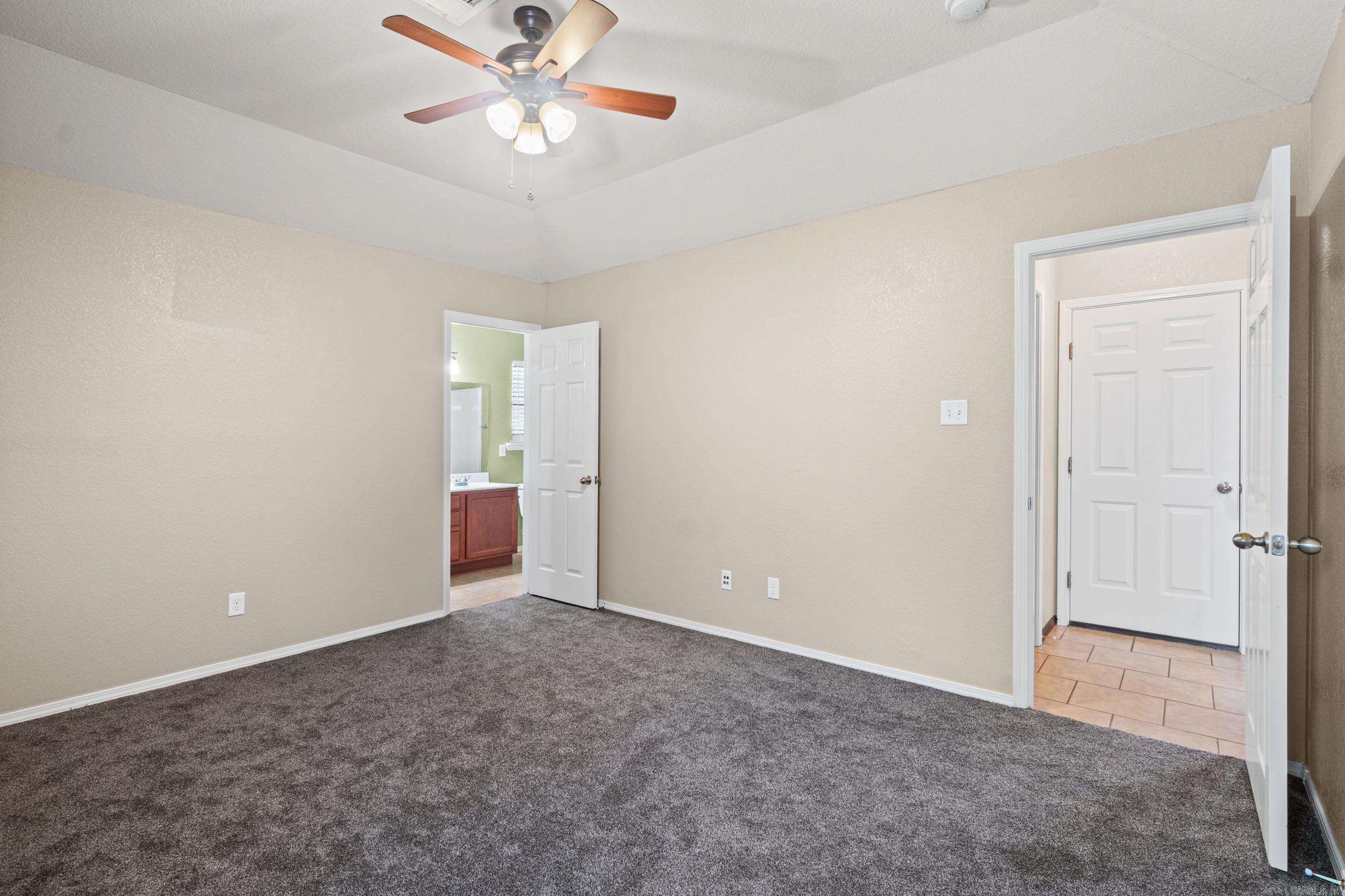 14616 Woodside Place Loop Property Photo 14