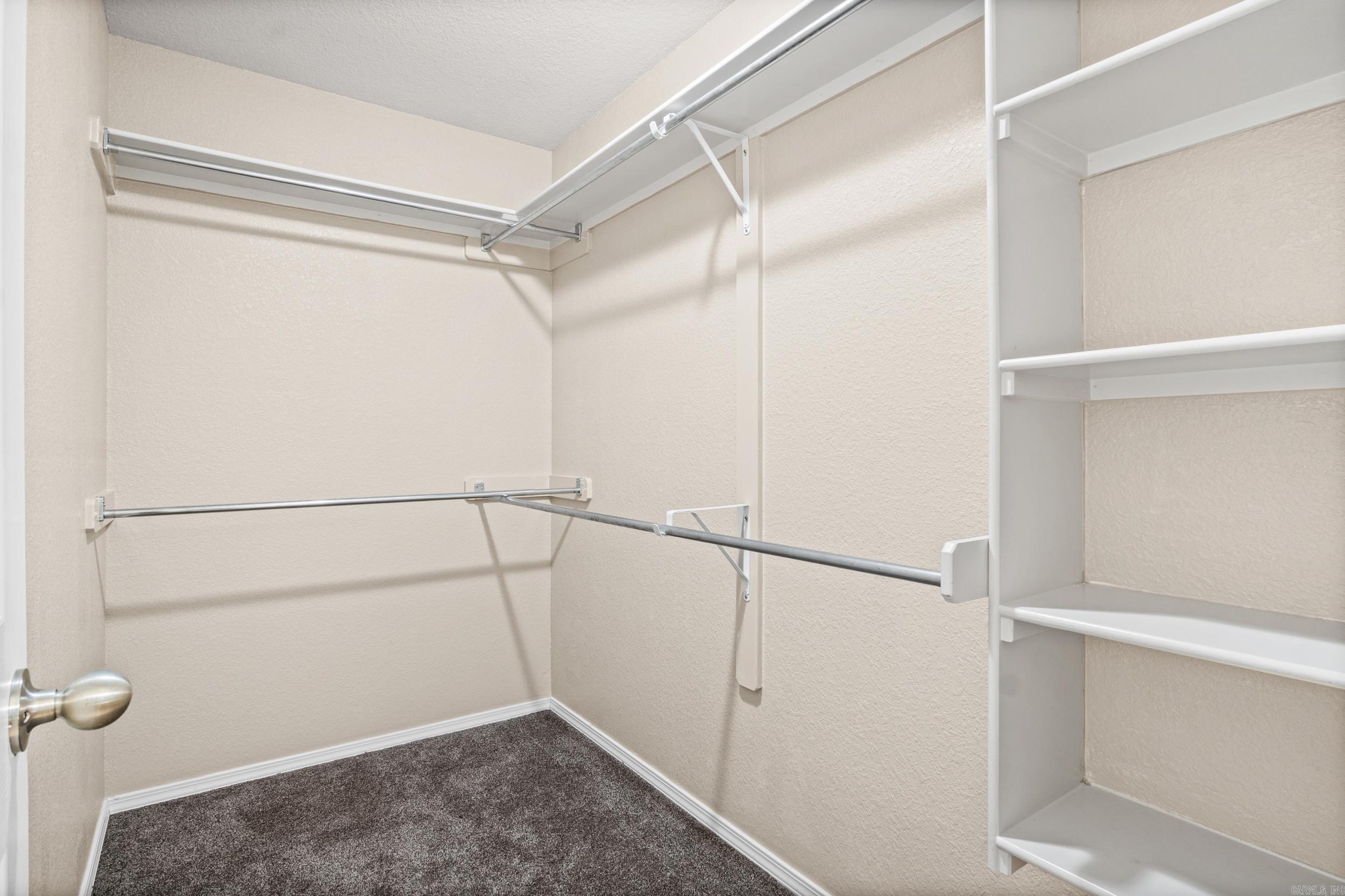 14616 Woodside Place Loop Property Photo 18