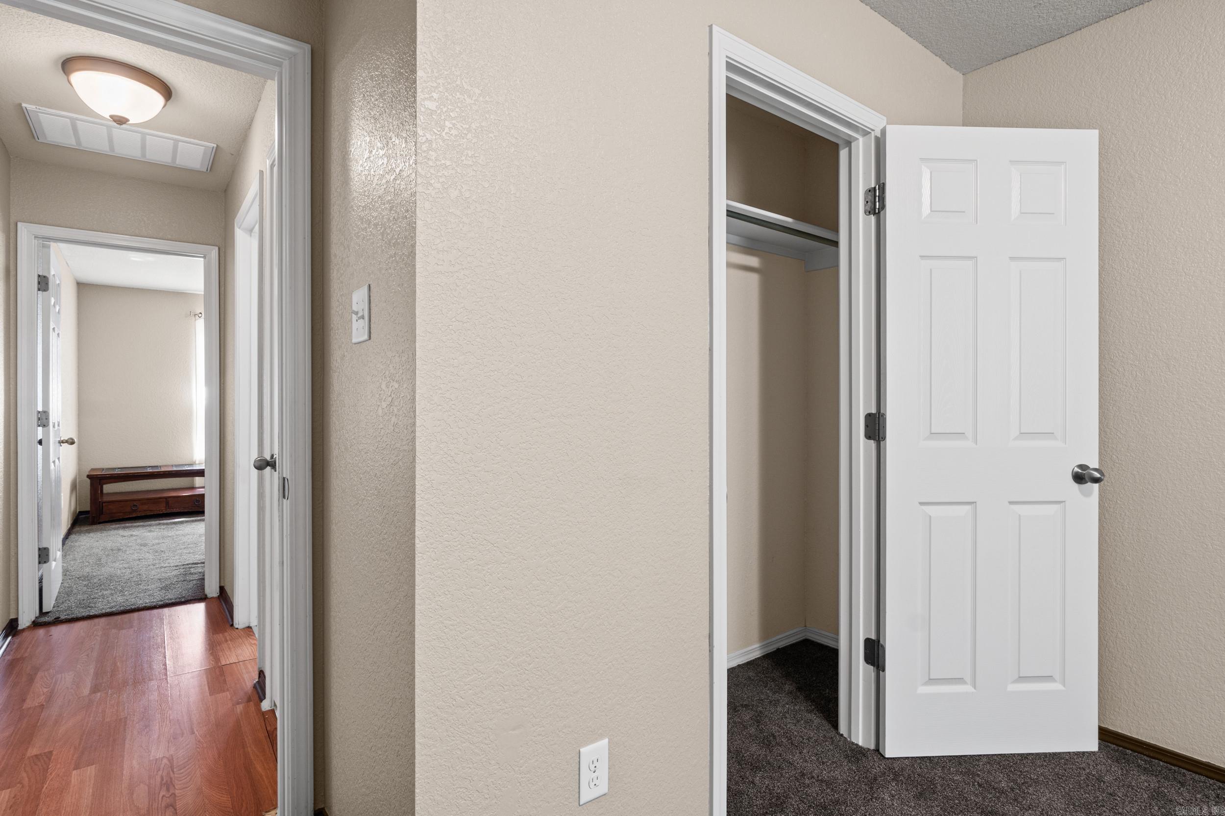 14616 Woodside Place Loop Property Photo 21
