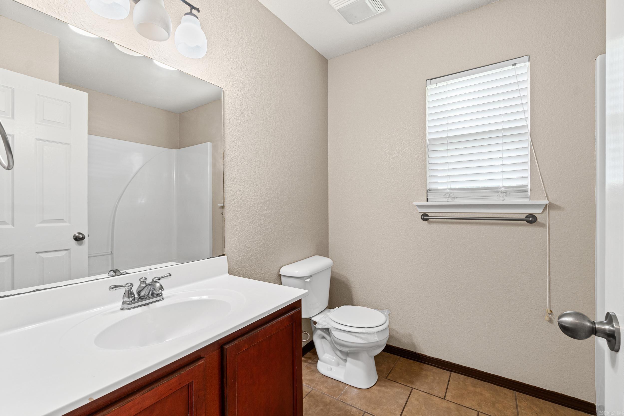 14616 Woodside Place Loop Property Photo 26