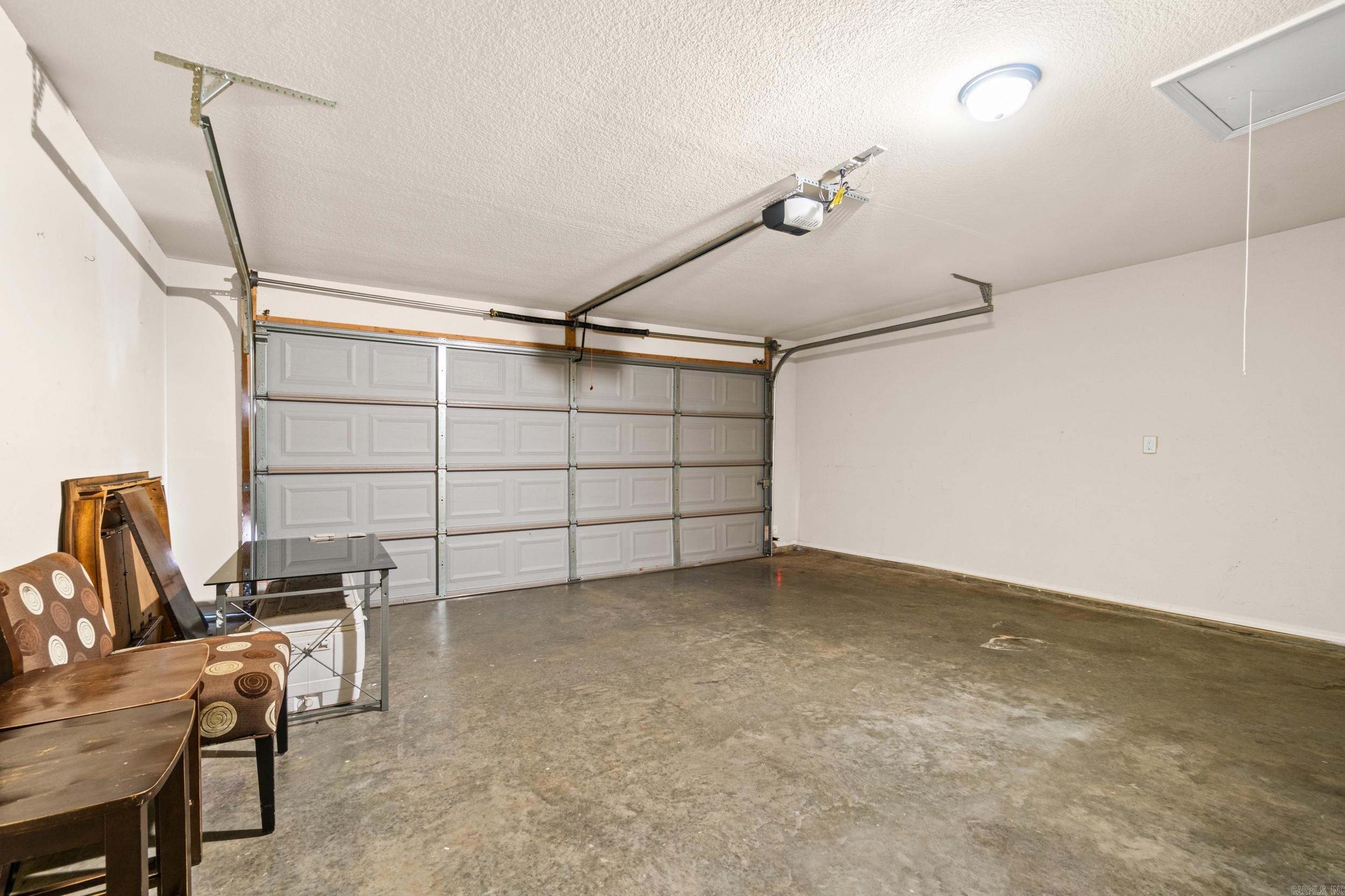 14616 Woodside Place Loop Property Photo 30
