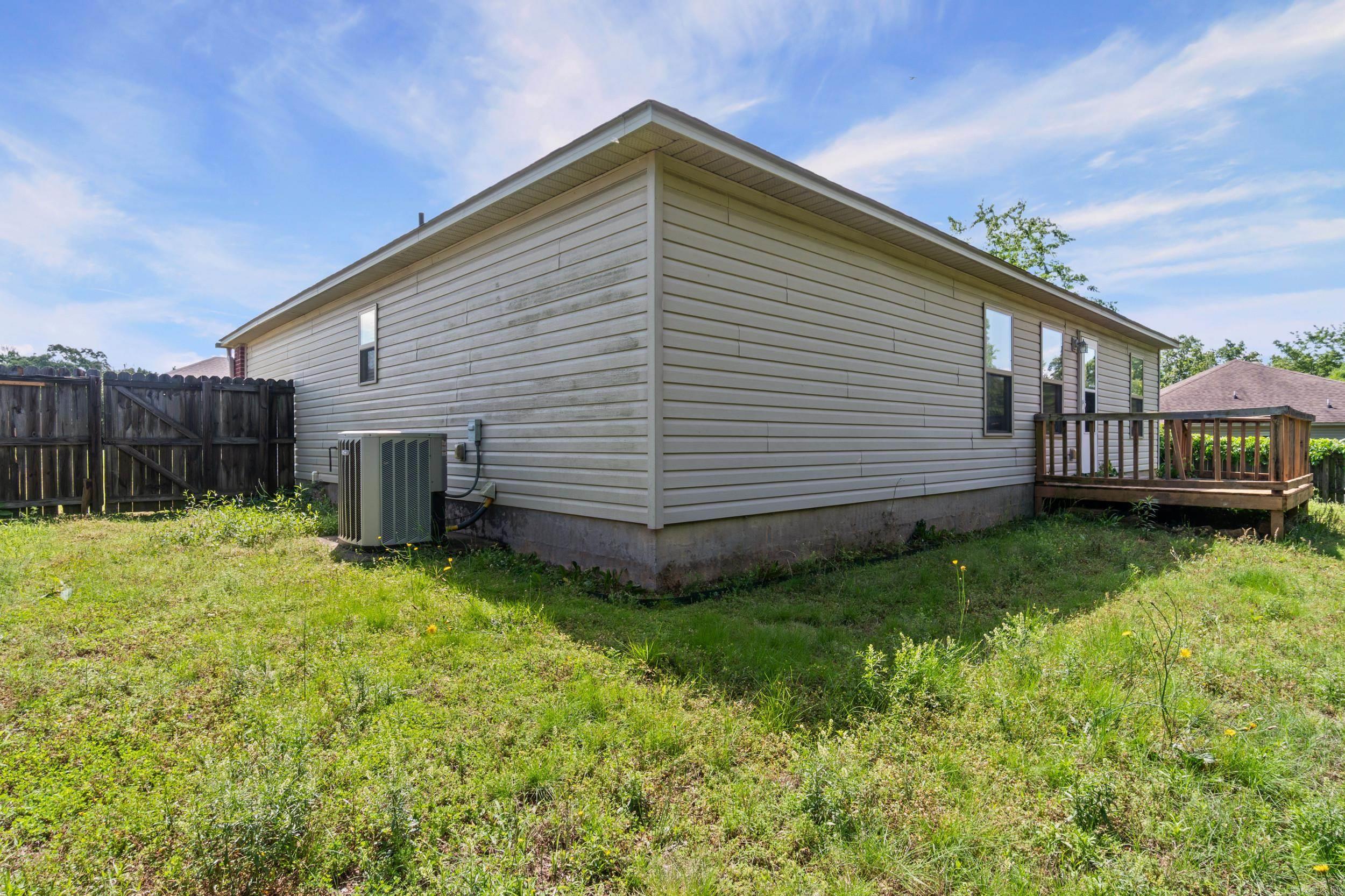 14616 Woodside Place Loop Property Photo 35
