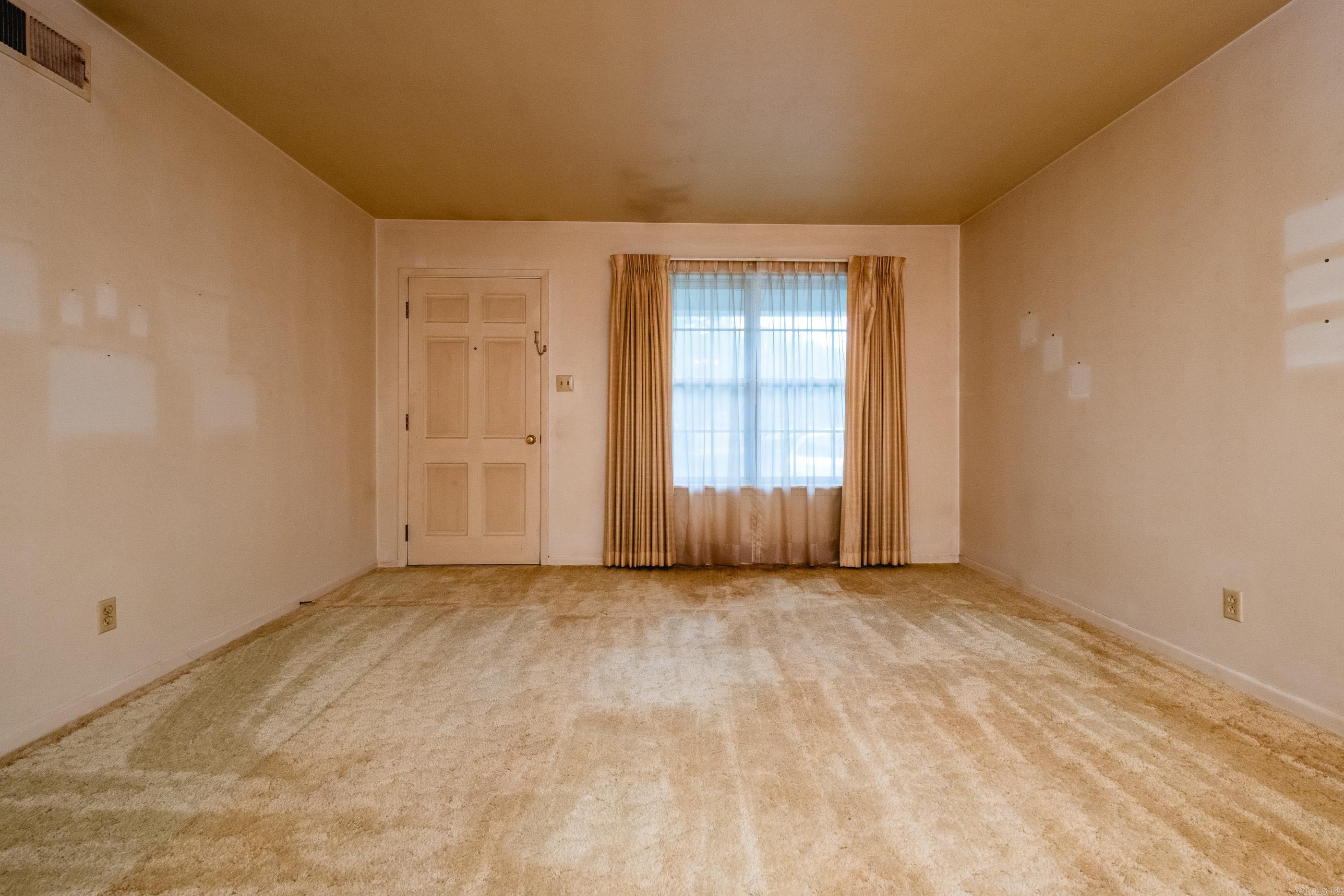6809 Sandpiper Property Photo 4