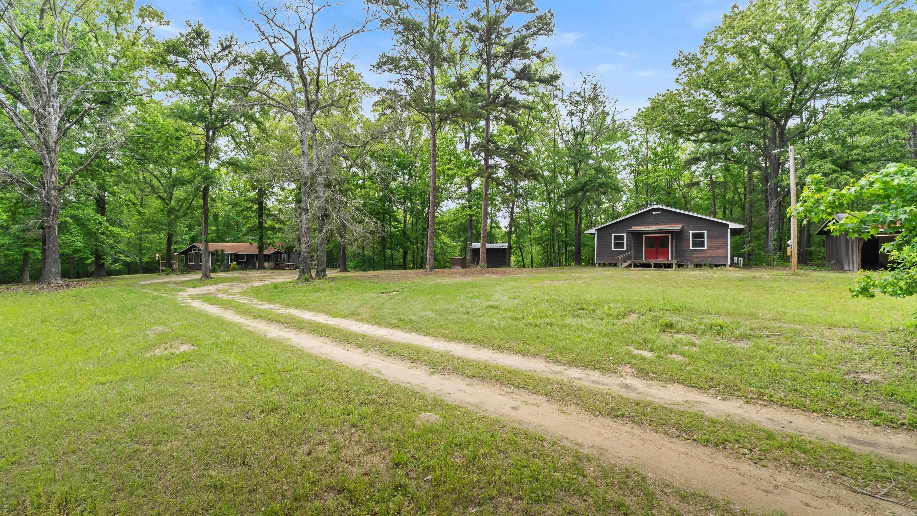 230 Private Road 1044 Property Photo 8