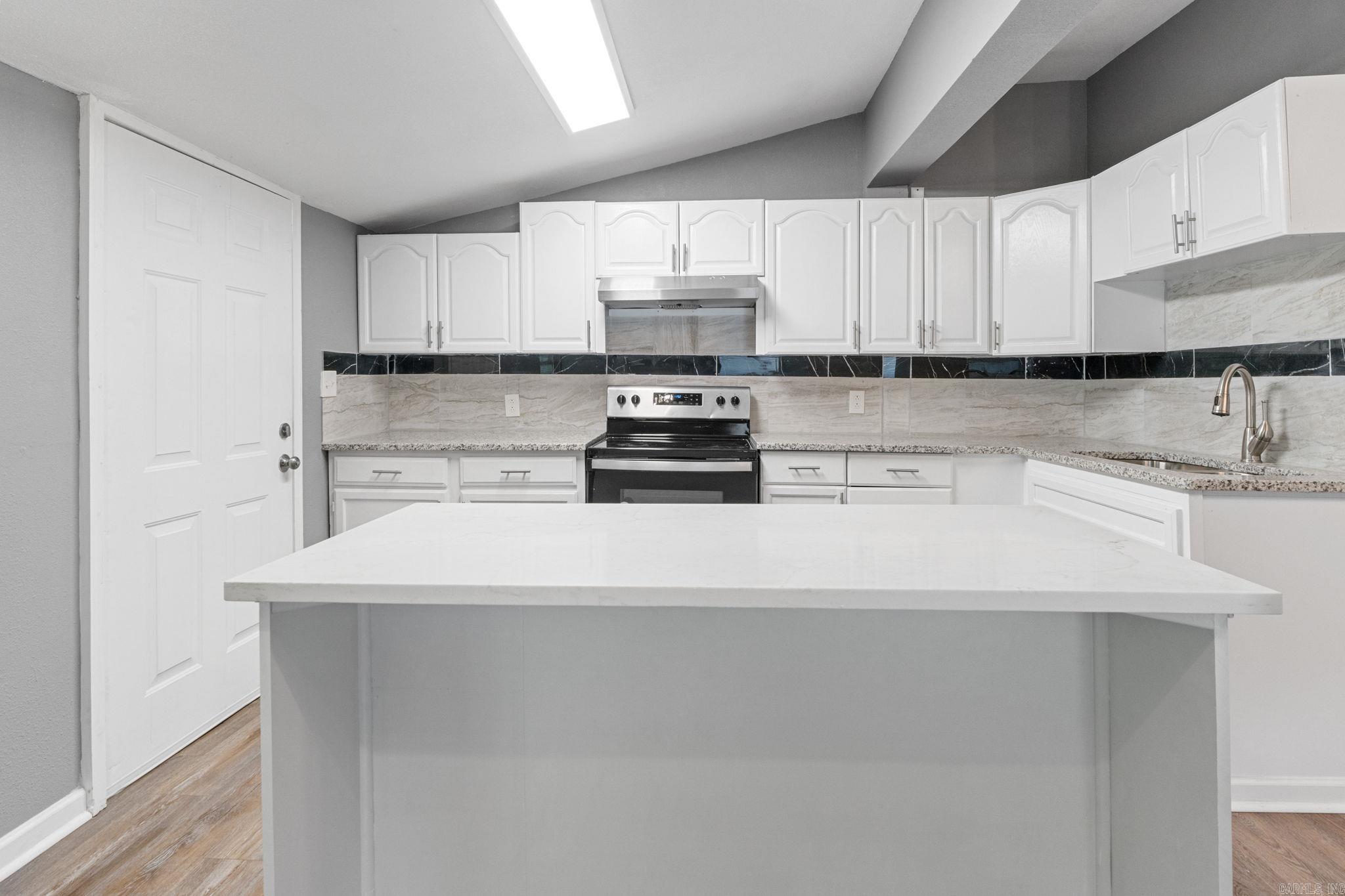 1112 Hanger Street Property Photo 11