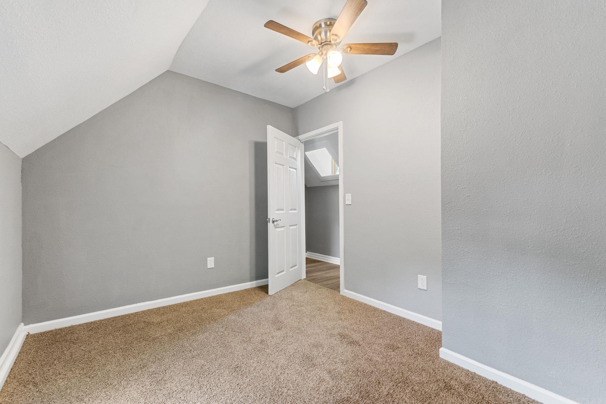 1112 Hanger Street Property Photo 33