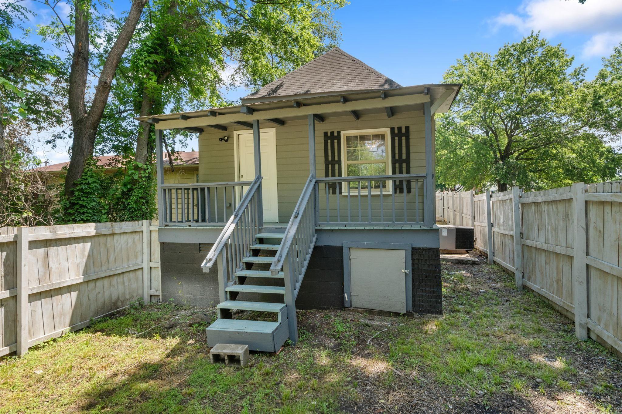 1112 Hanger Street Property Photo 37