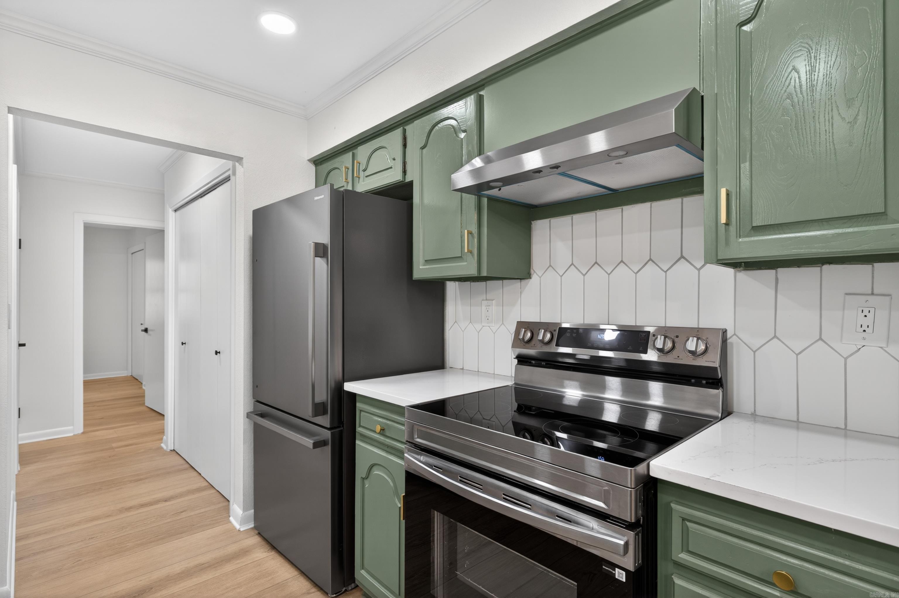8 Cambre Circle Property Photo 5