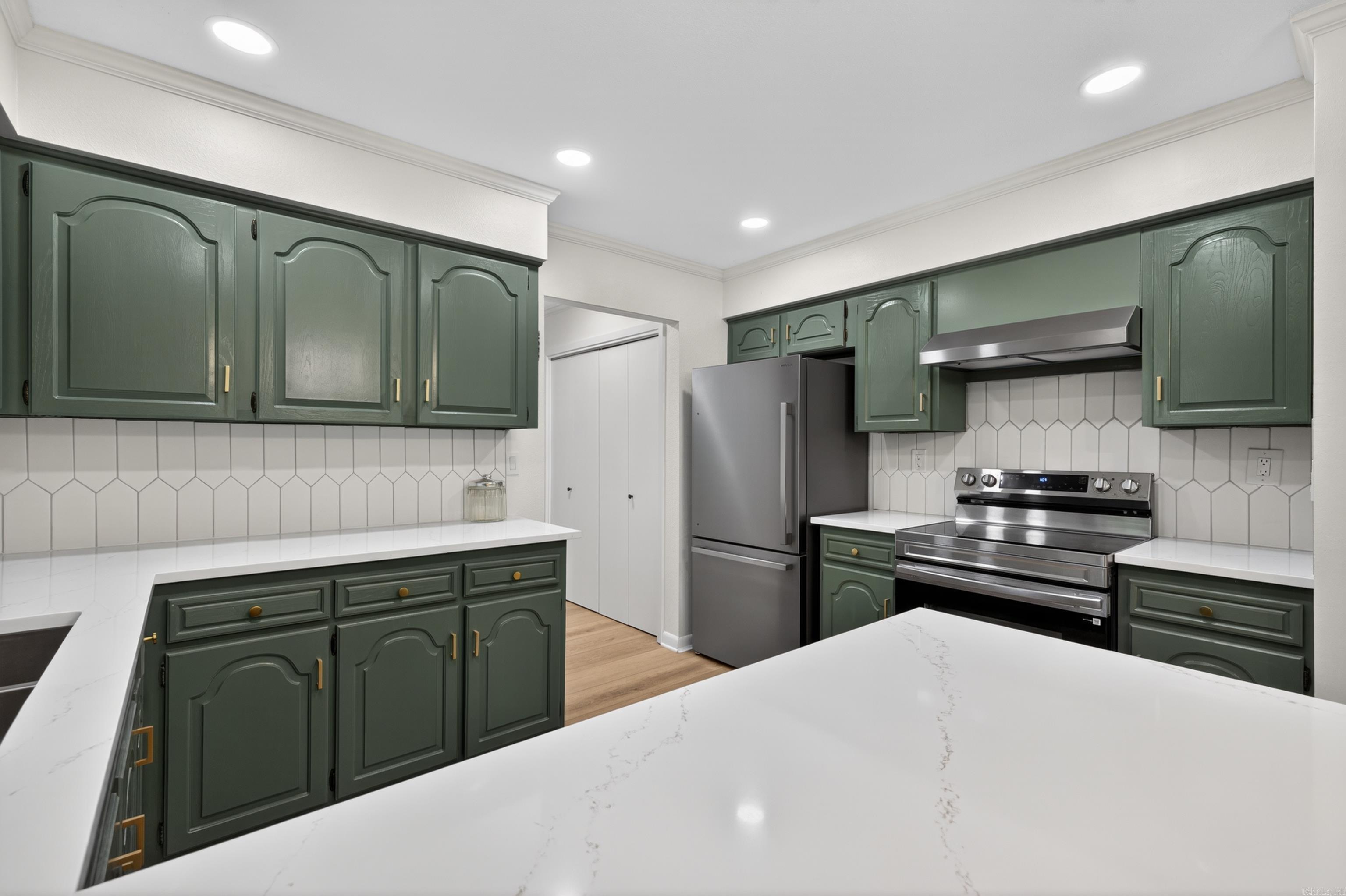 8 Cambre Circle Property Photo 9