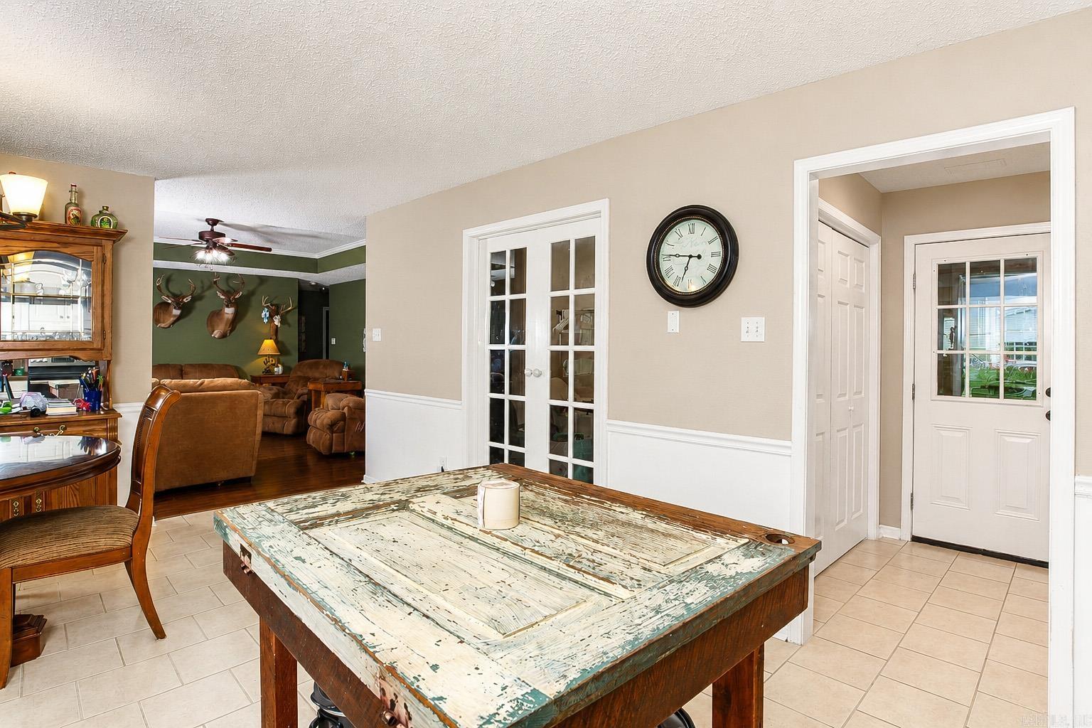 701 Honeysuckle Hills Court Property Photo 8