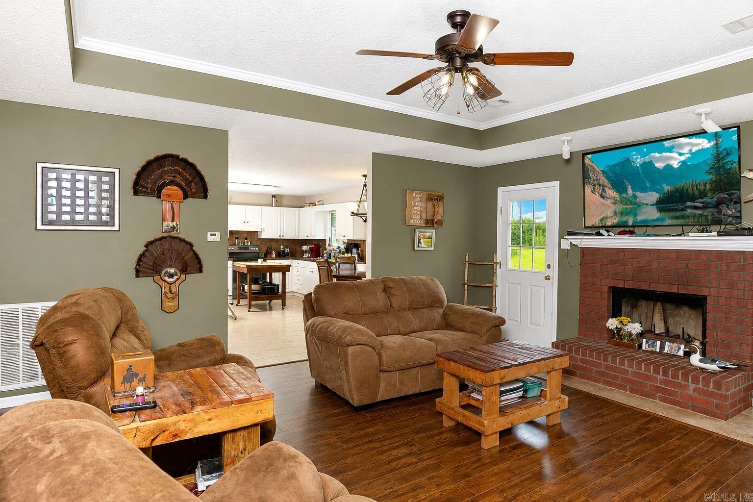701 Honeysuckle Hills Court Property Photo 10
