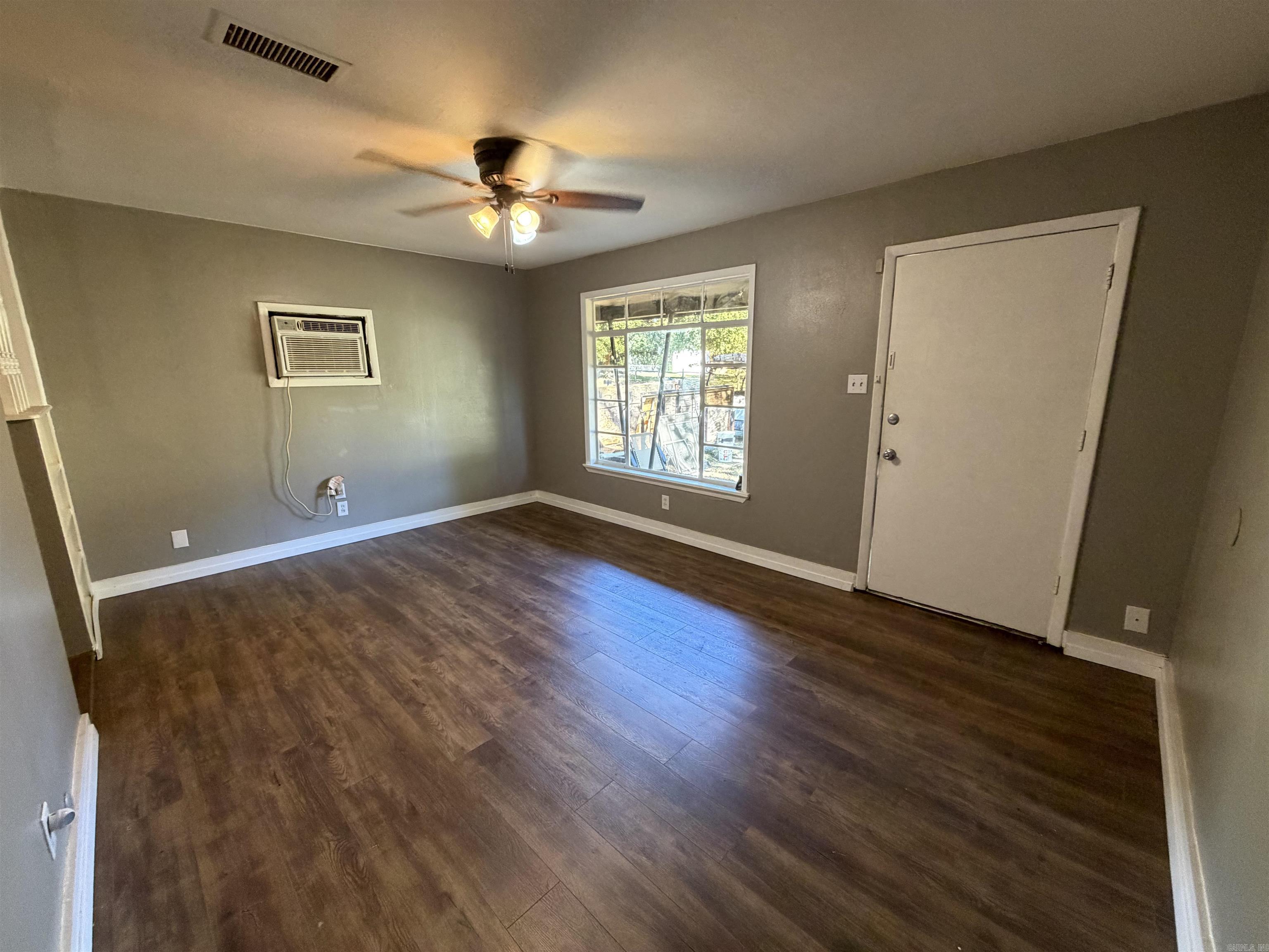 84 Lancaster Property Photo 4