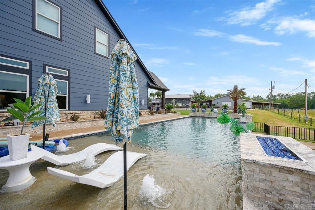500 Rink Road Property Photo 4