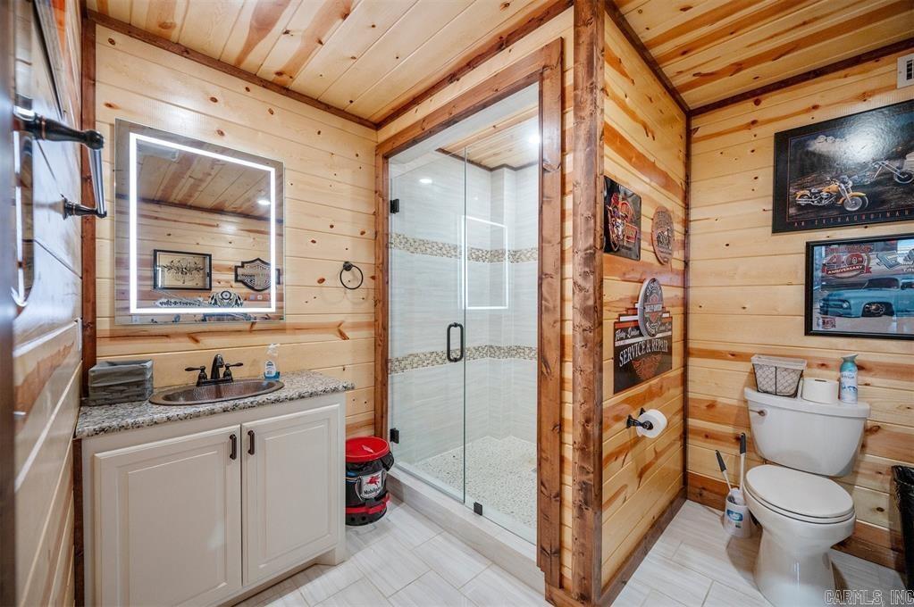 500 Rink Road Property Photo 28