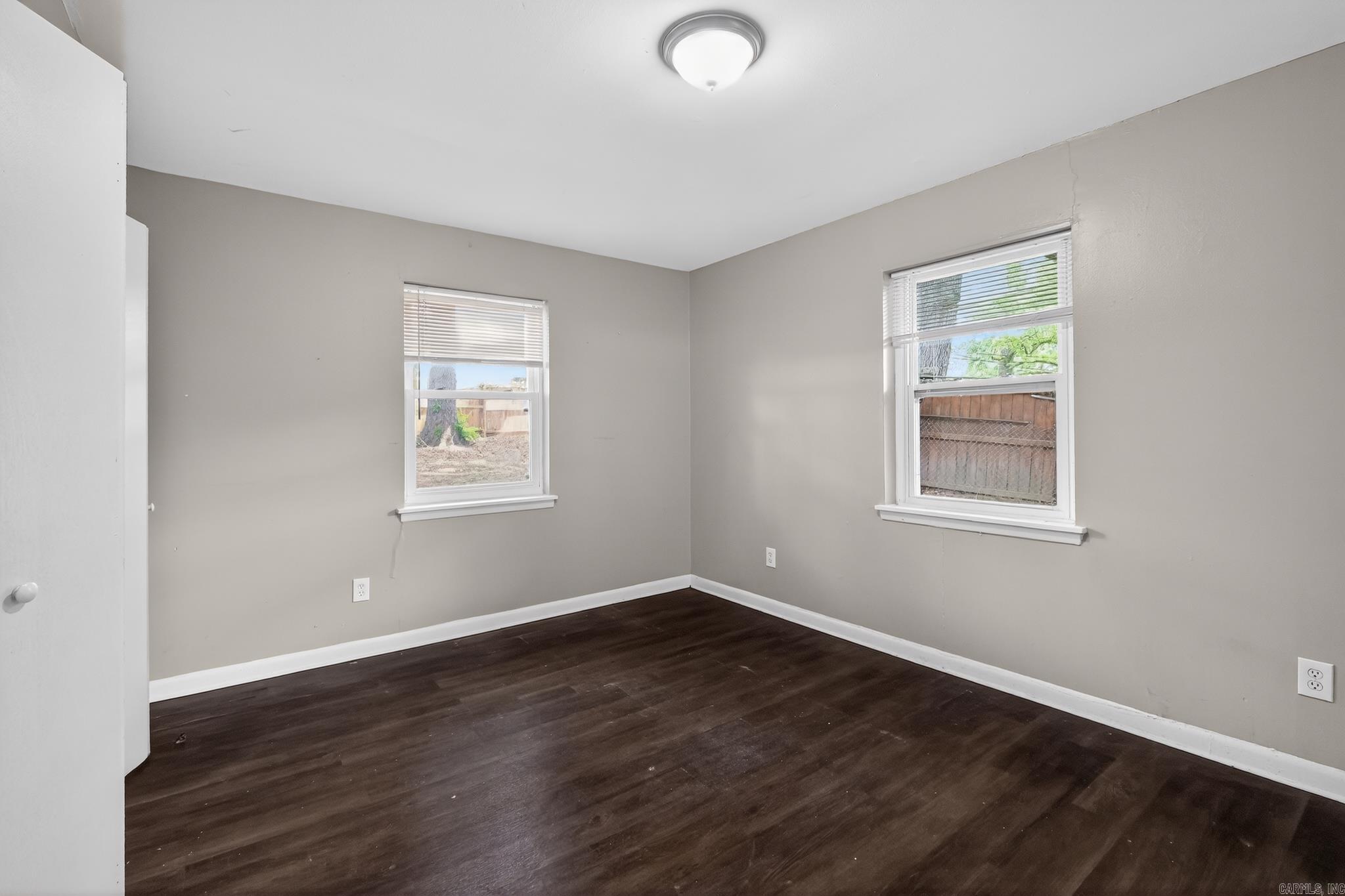 9923 Chicot Road Property Photo 13