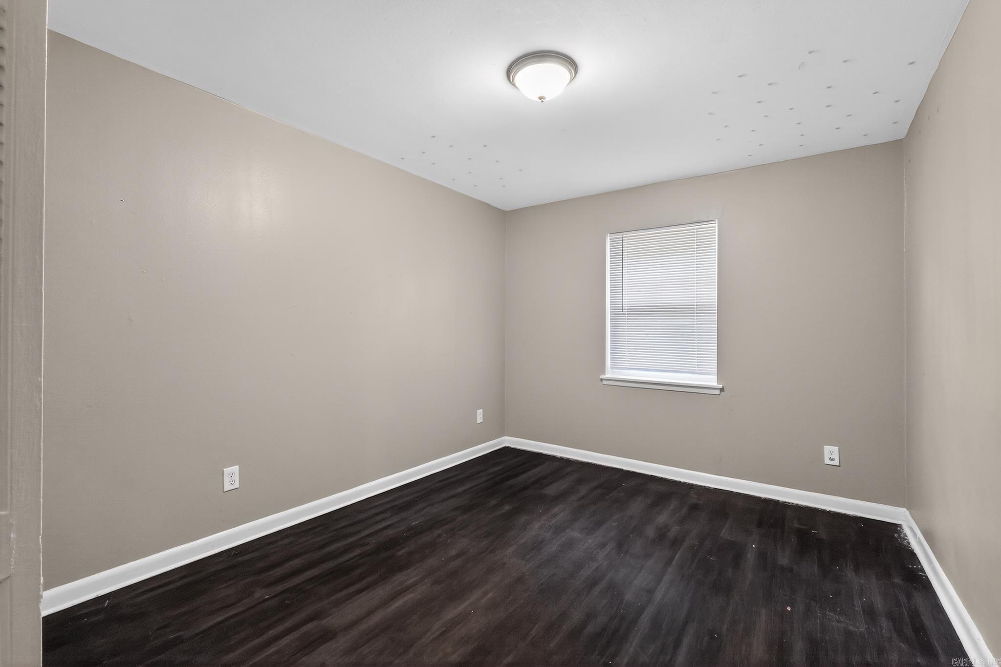 9923 Chicot Road Property Photo 14