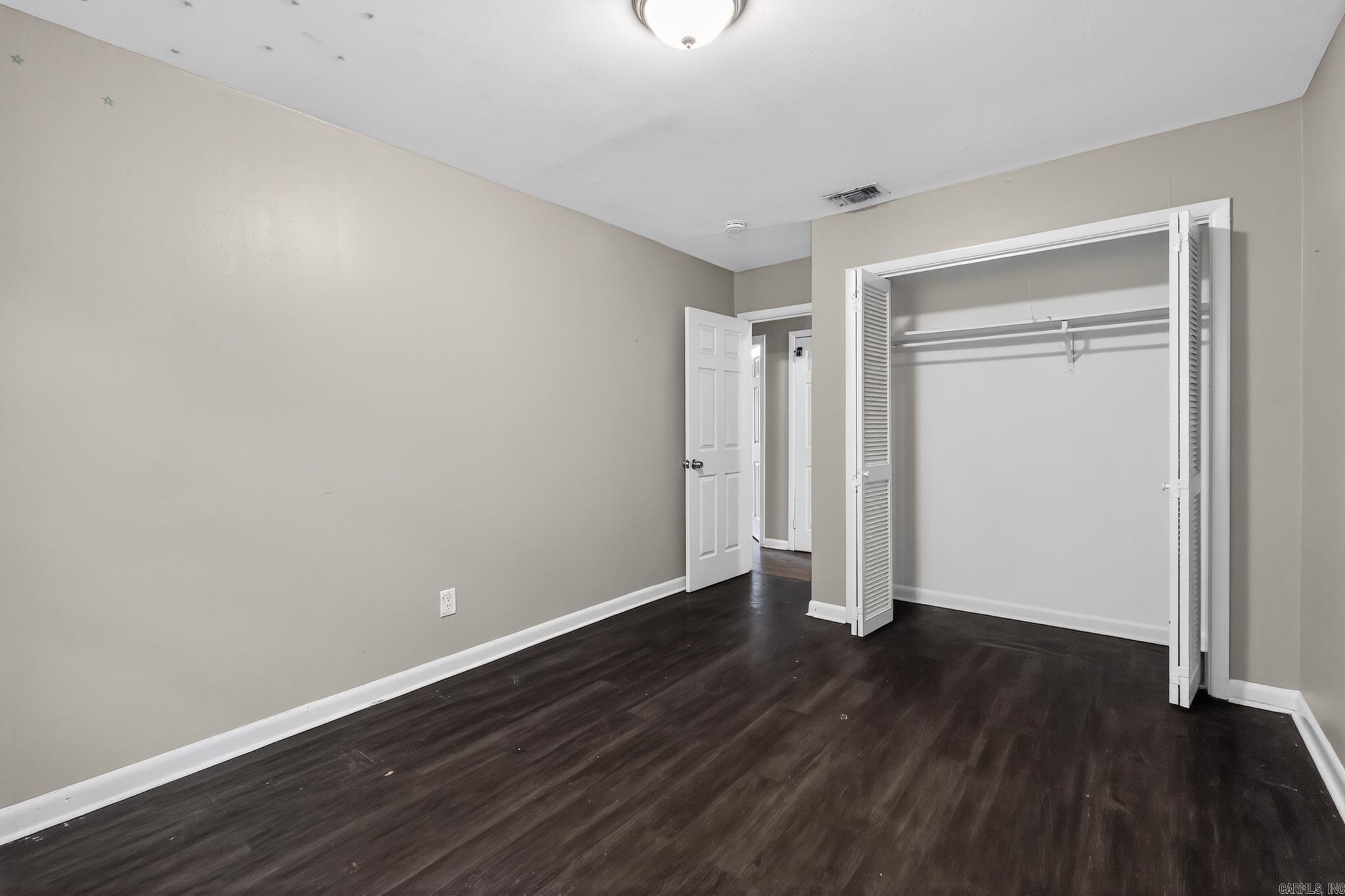 9923 Chicot Road Property Photo 25