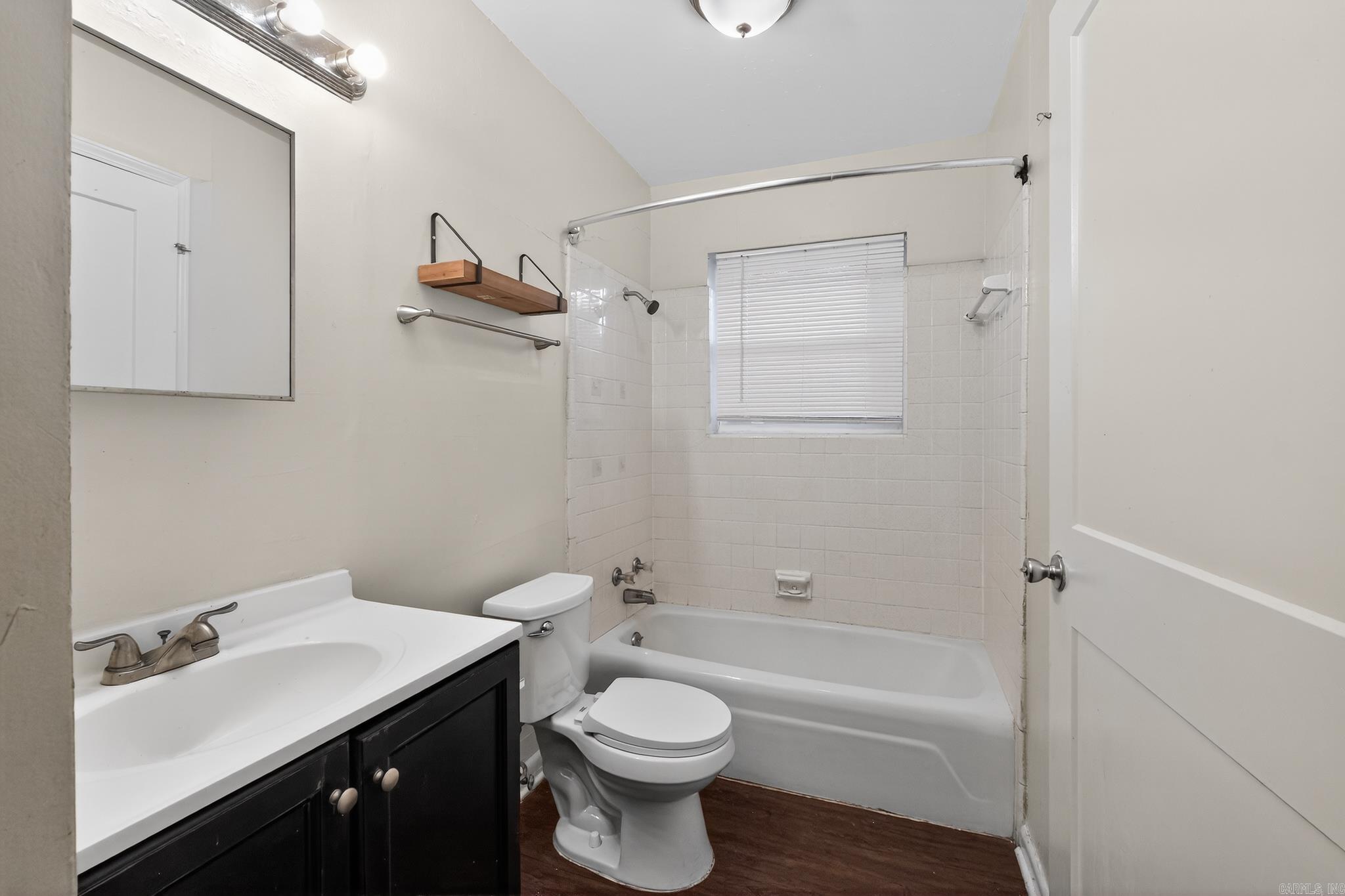 9923 Chicot Road Property Photo 27