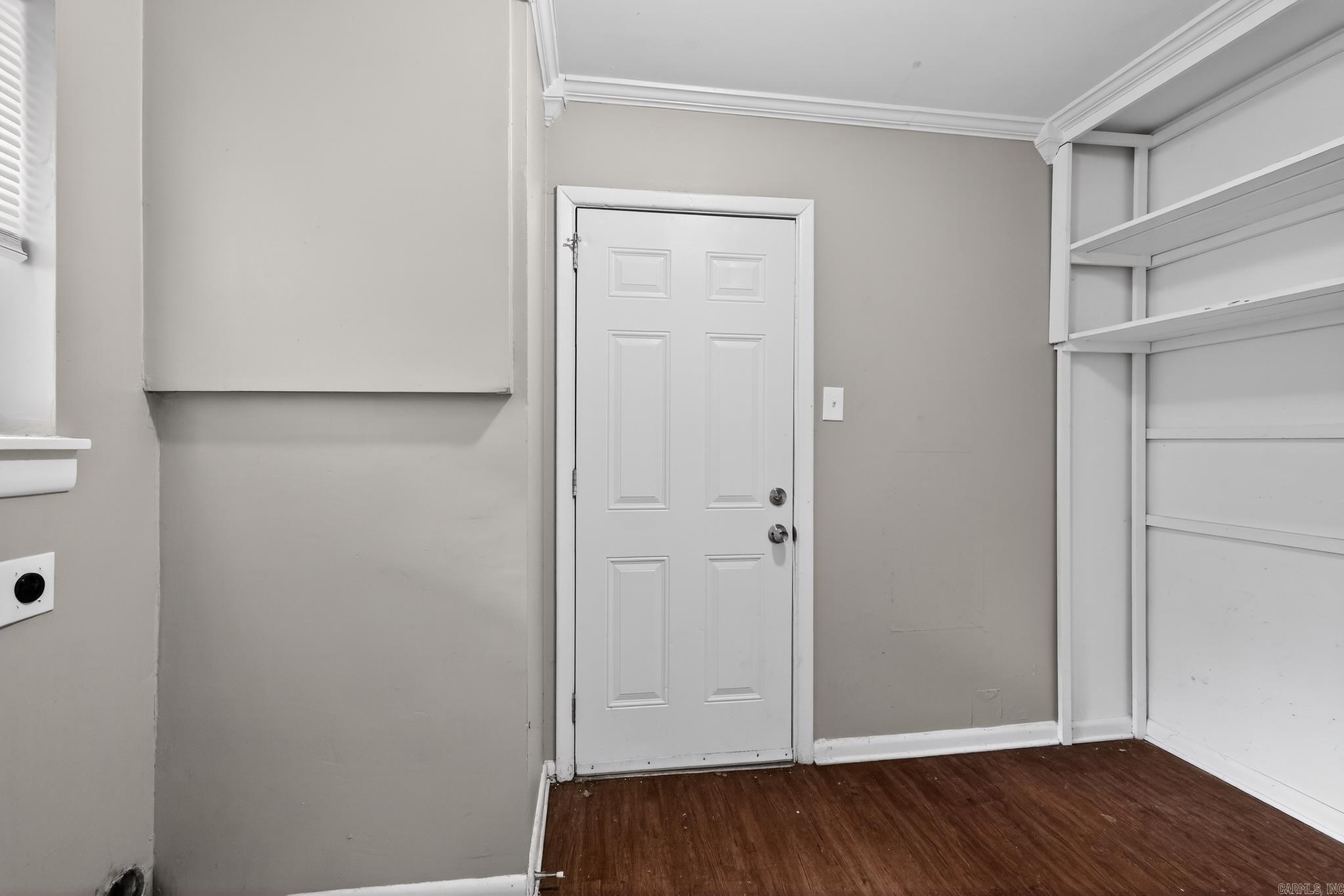 9923 Chicot Road Property Photo 29