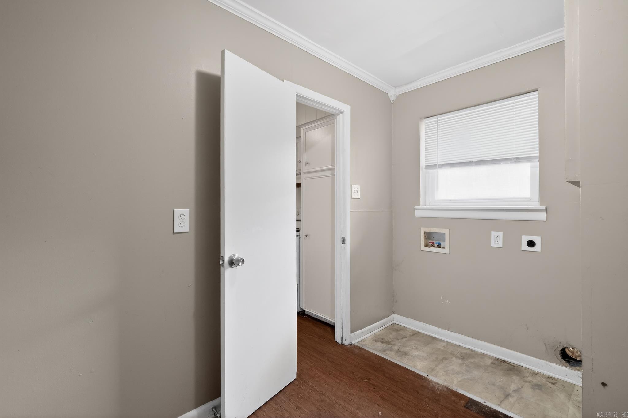9923 Chicot Road Property Photo 30