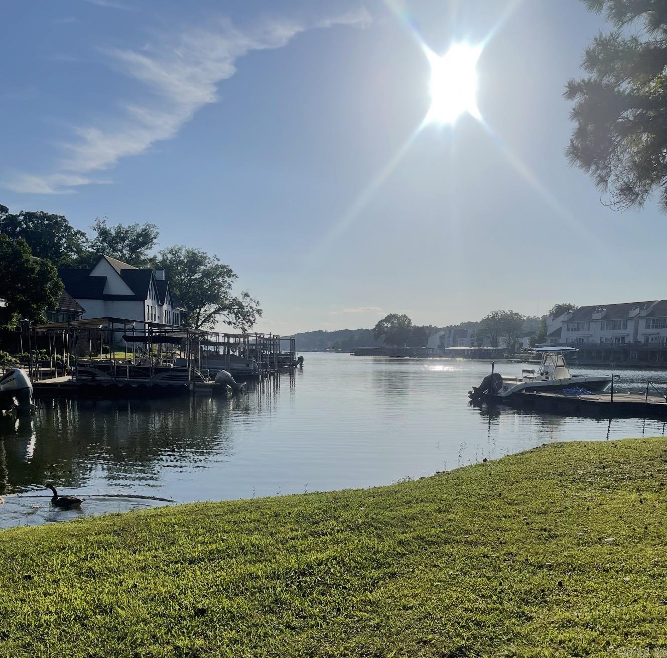 109 Bayshore Cove Property Photo 4