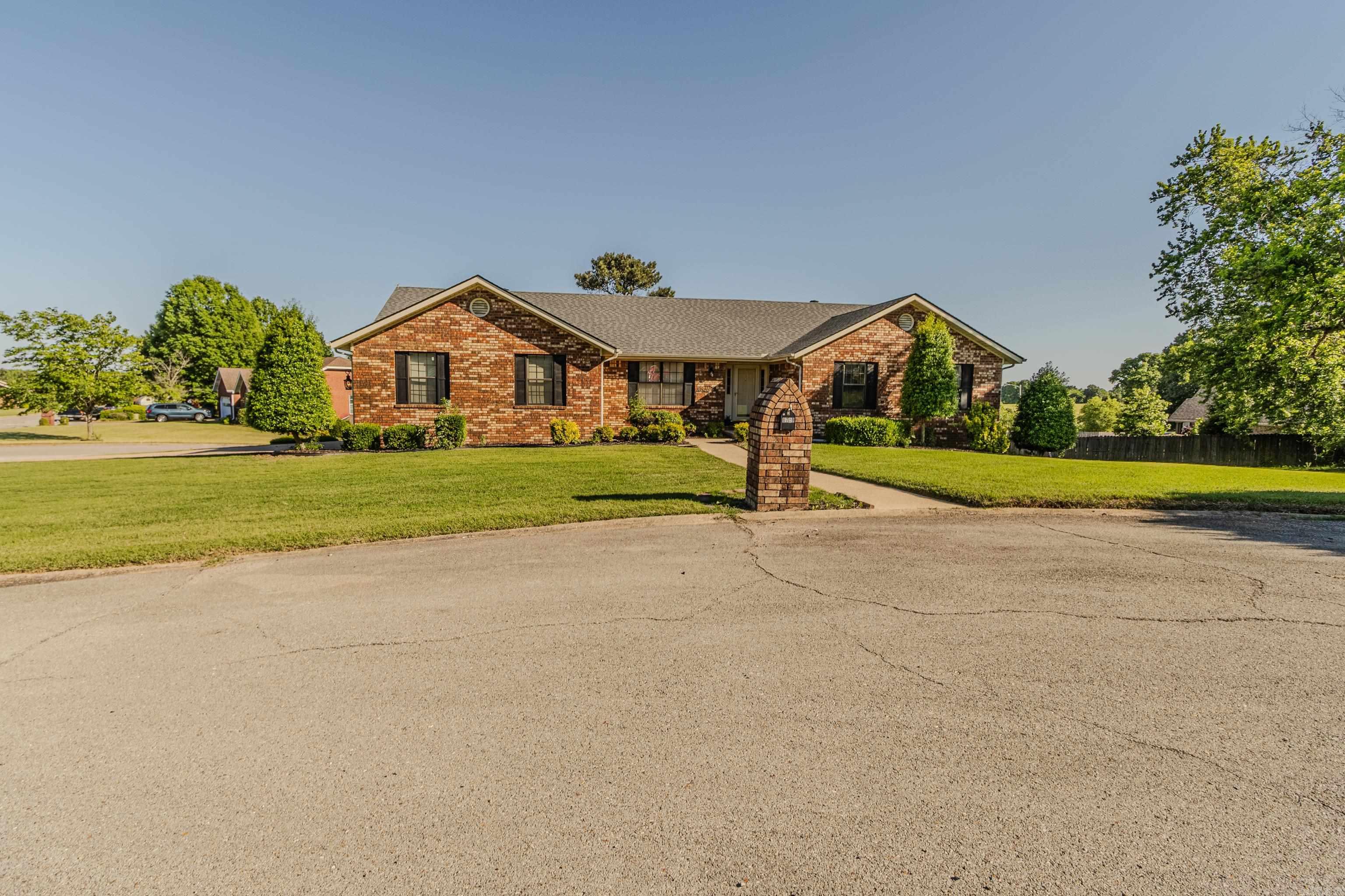 1720 Georgetown Circle Property Photo 2