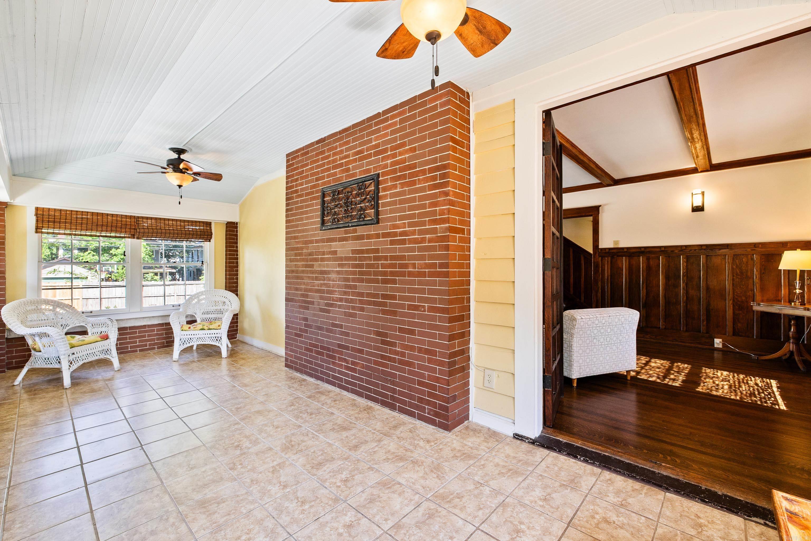 2314 S Battery Street Property Photo 7