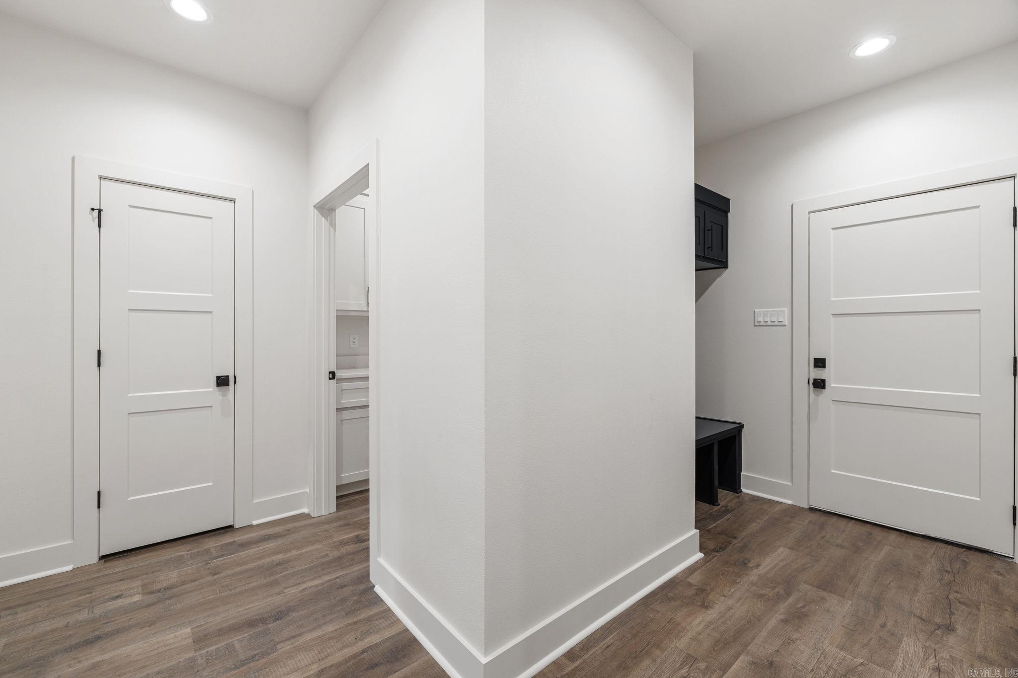 740 Grand Valley Loop Property Photo 17