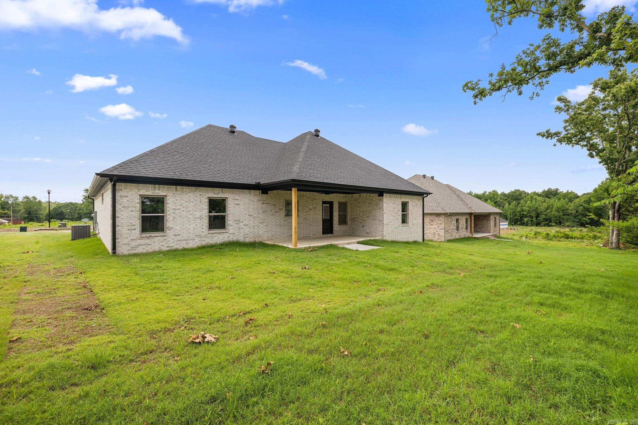 740 Grand Valley Loop Property Photo 38