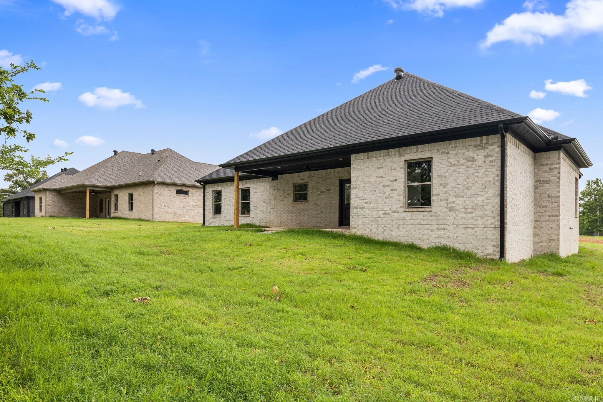 740 Grand Valley Loop Property Photo 39