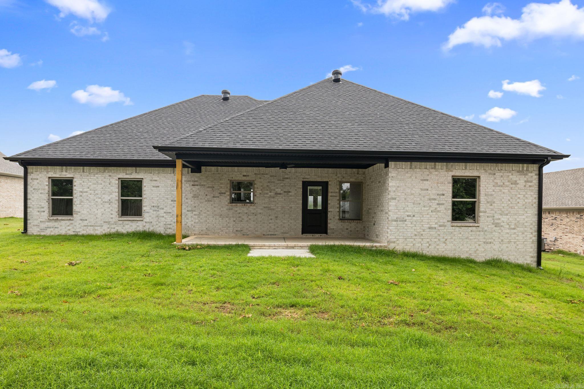 740 Grand Valley Loop Property Photo 40