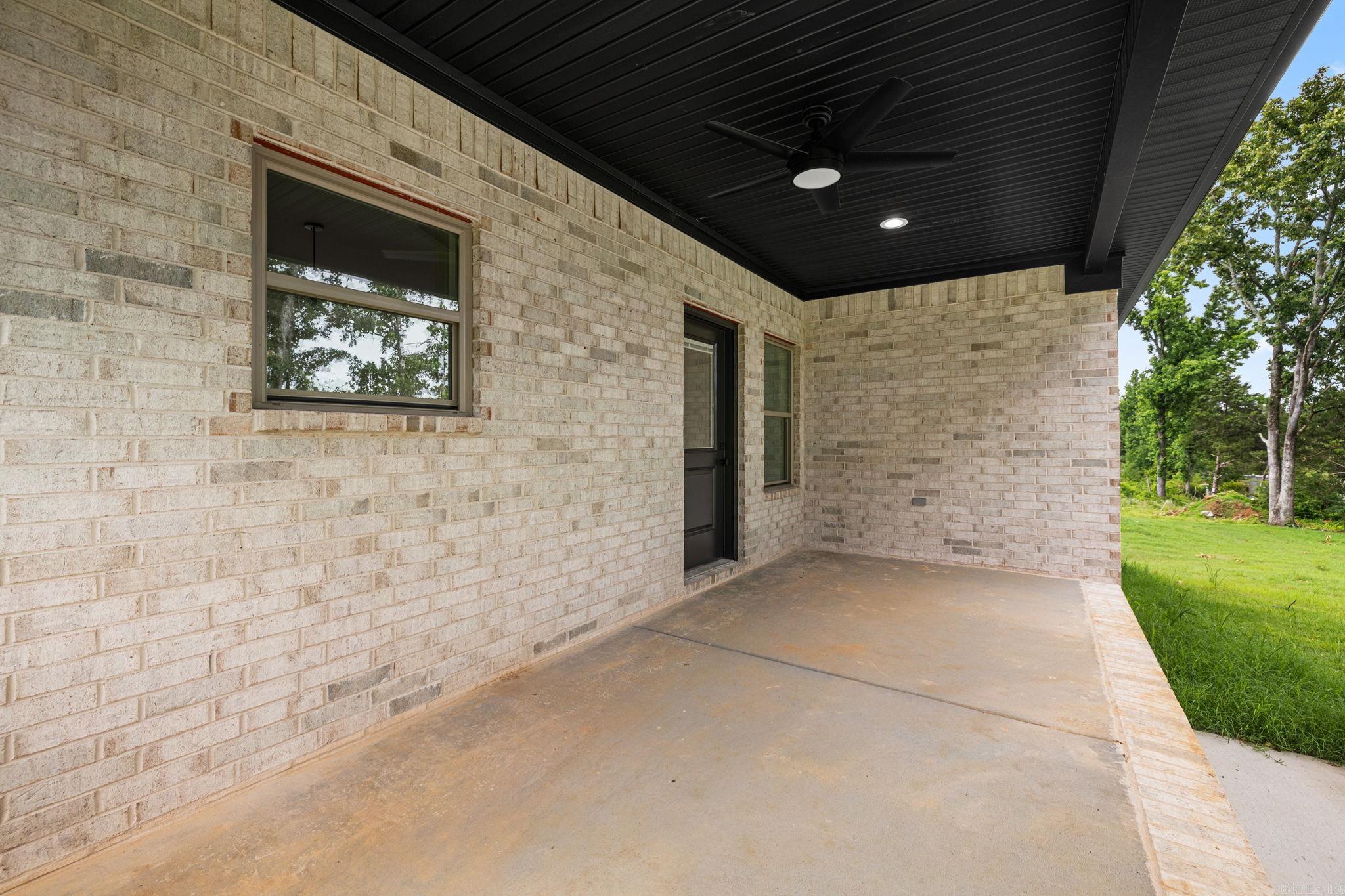740 Grand Valley Loop Property Photo 42