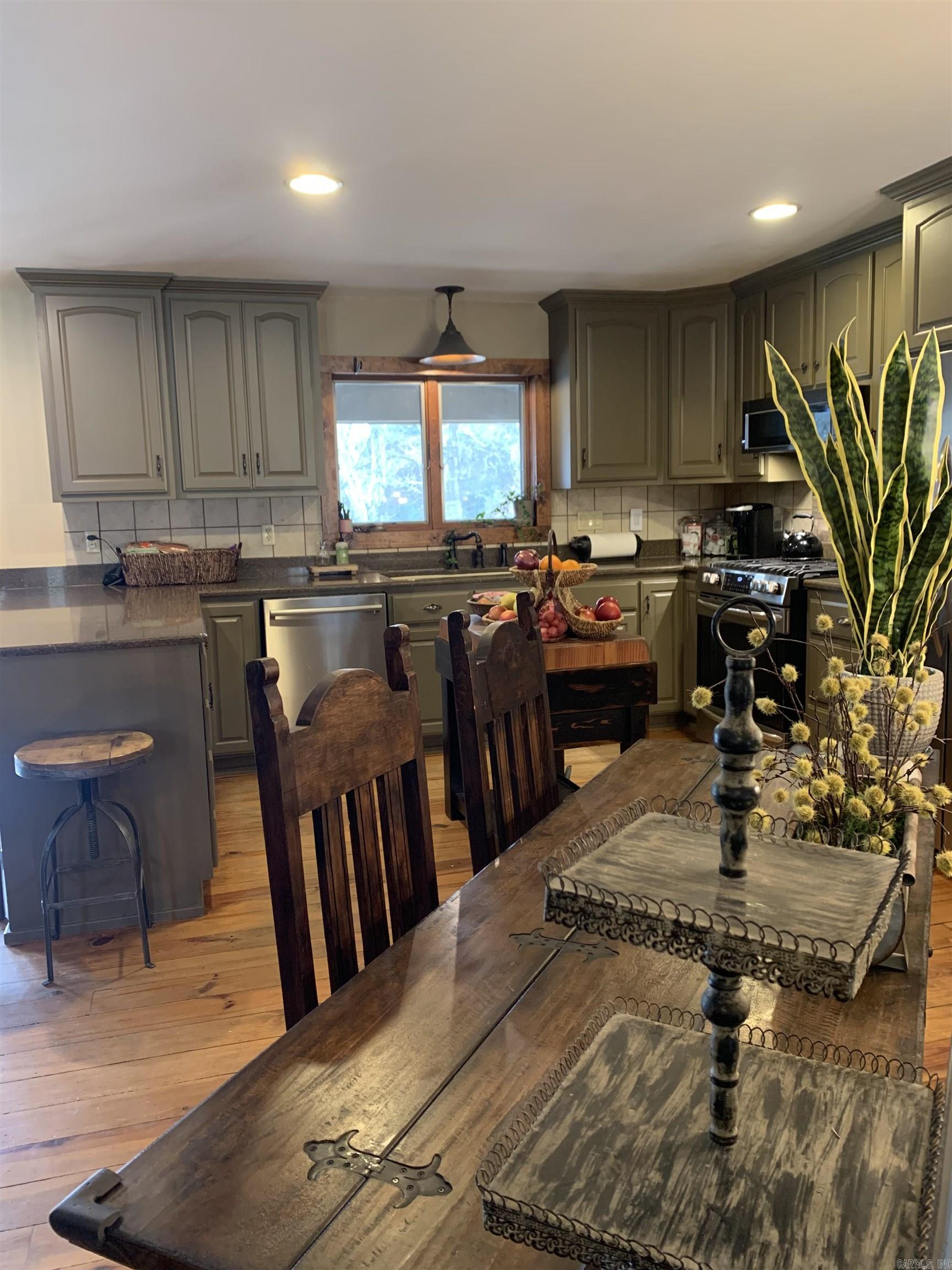 300 S Chinkapin Drive Property Photo 10
