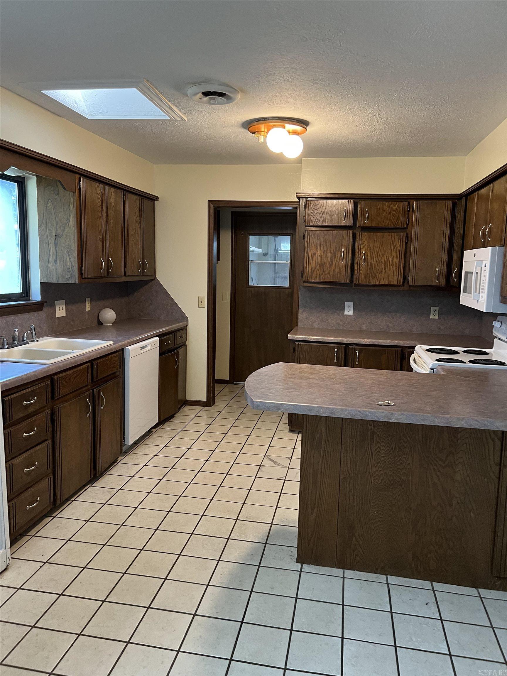 103 Alta Vista Drive Property Photo 8