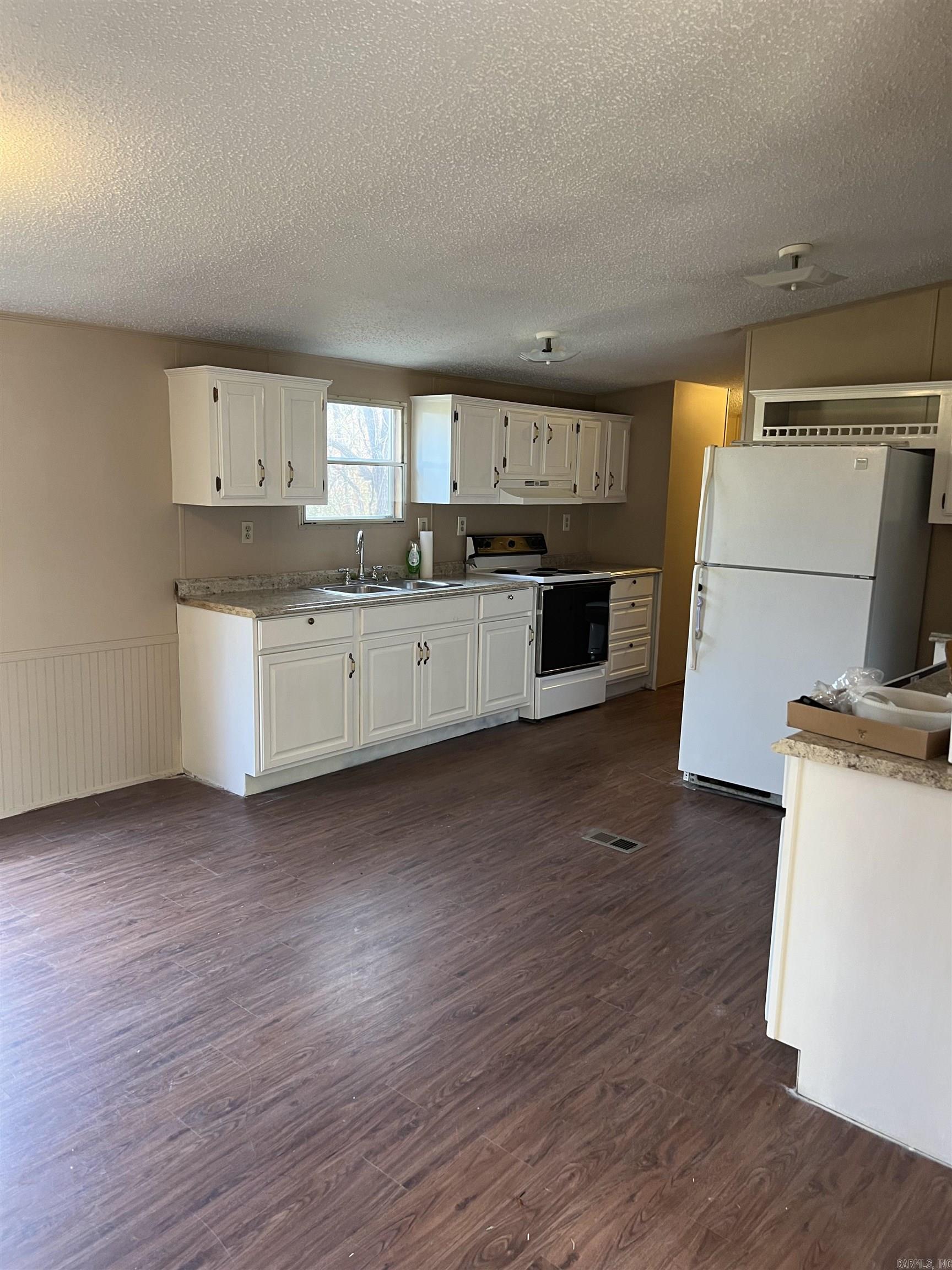 501 Girard Stret Property Photo 13
