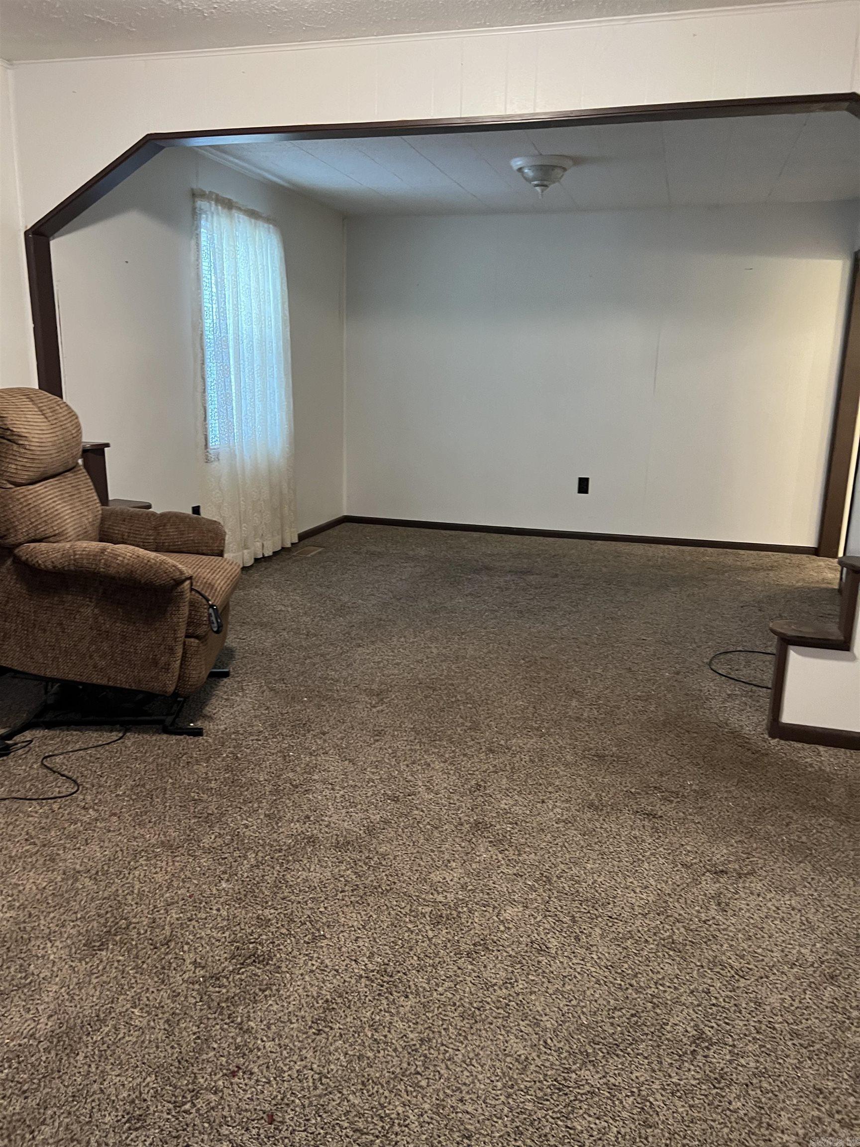 505 Girard Stret Property Photo 3