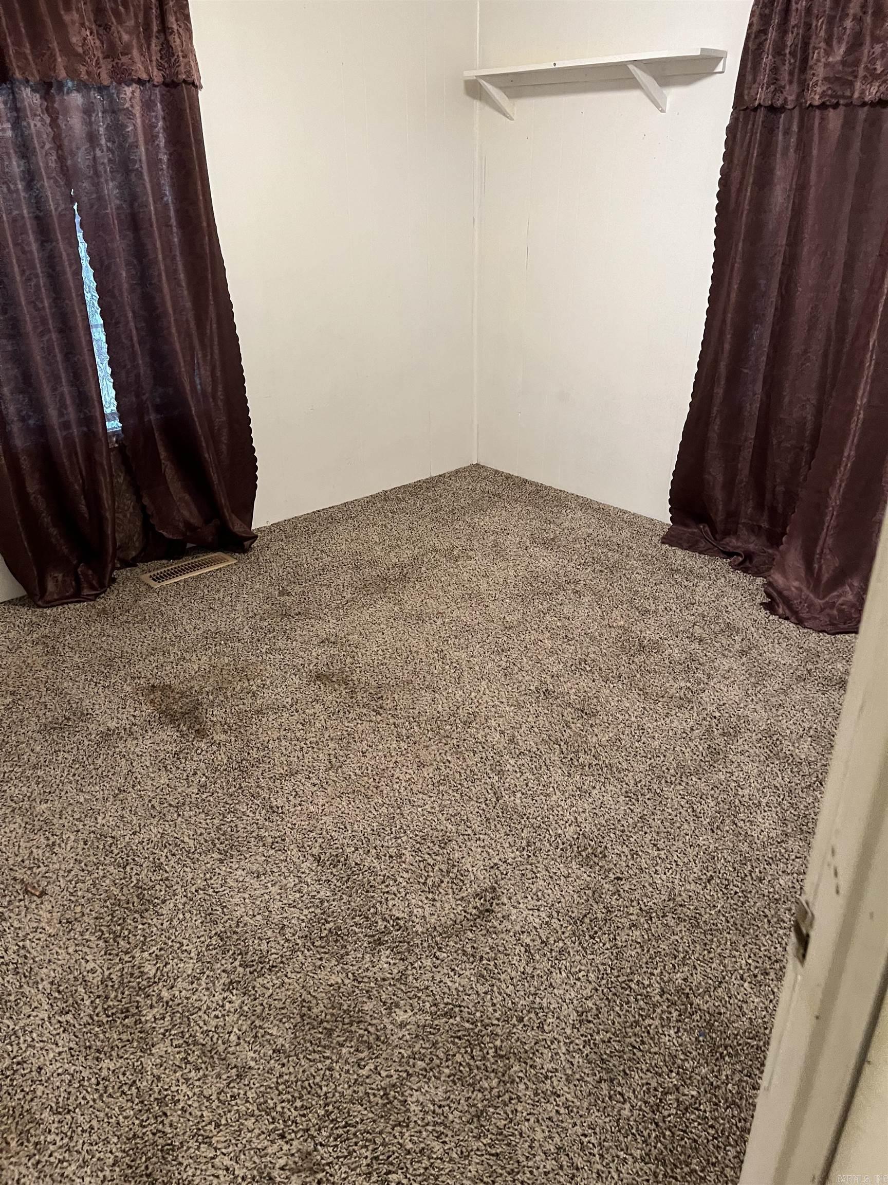 505 Girard Stret Property Photo 4