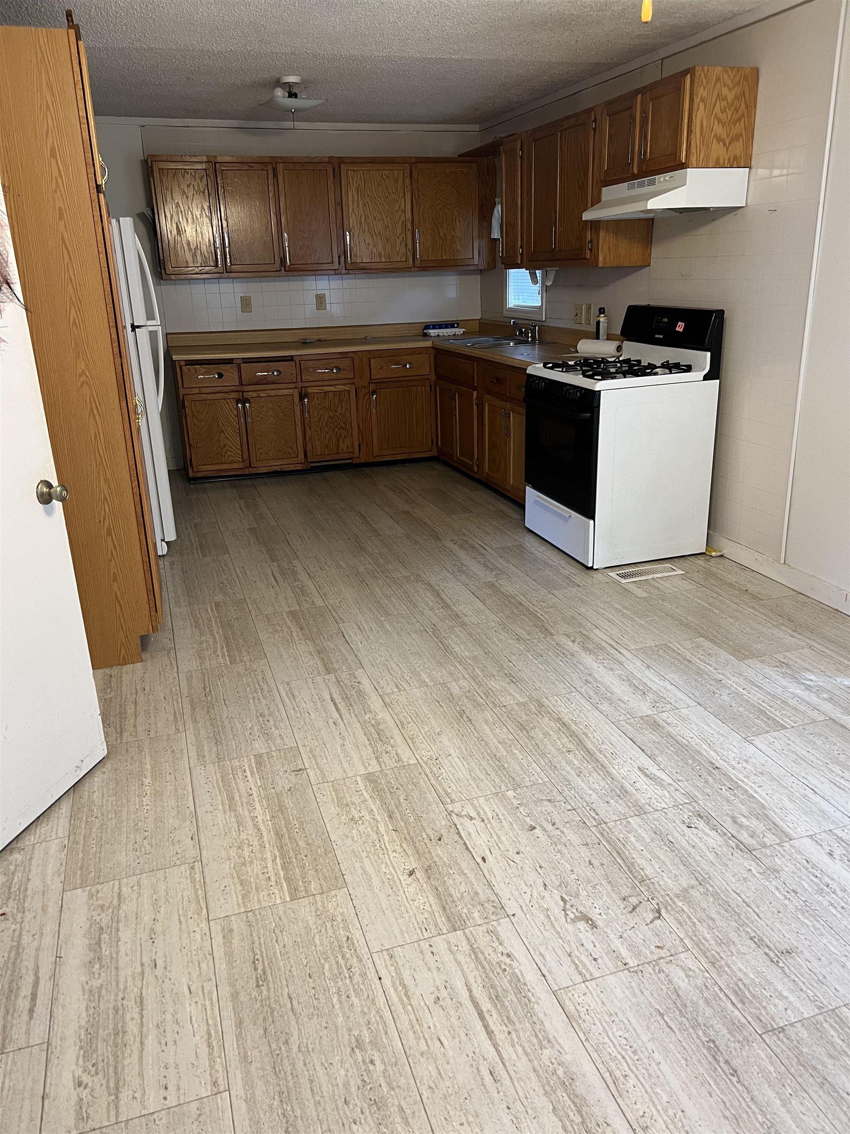 505 Girard Stret Property Photo 10