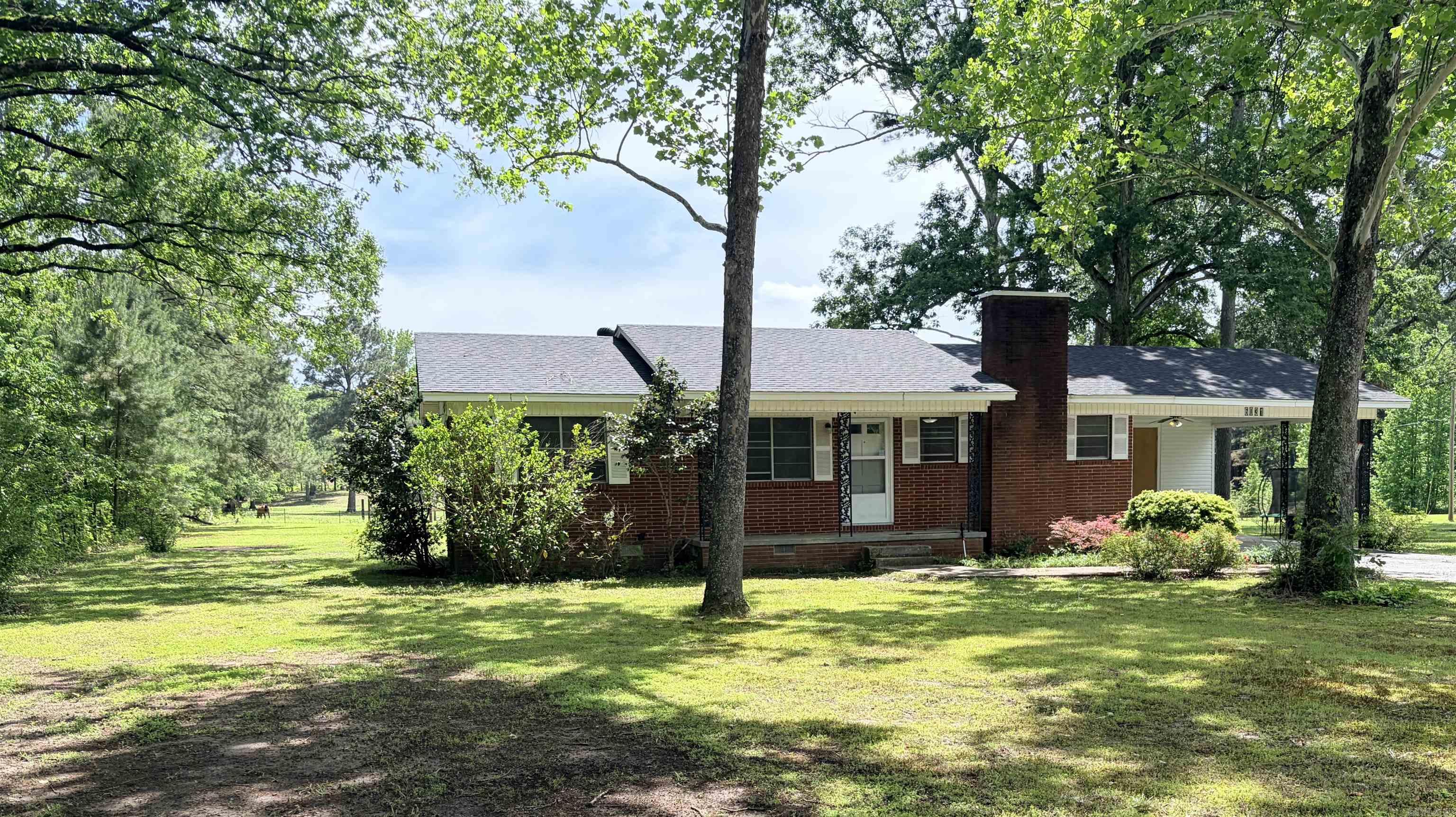 6031 E Highway 270 Property Photo 1