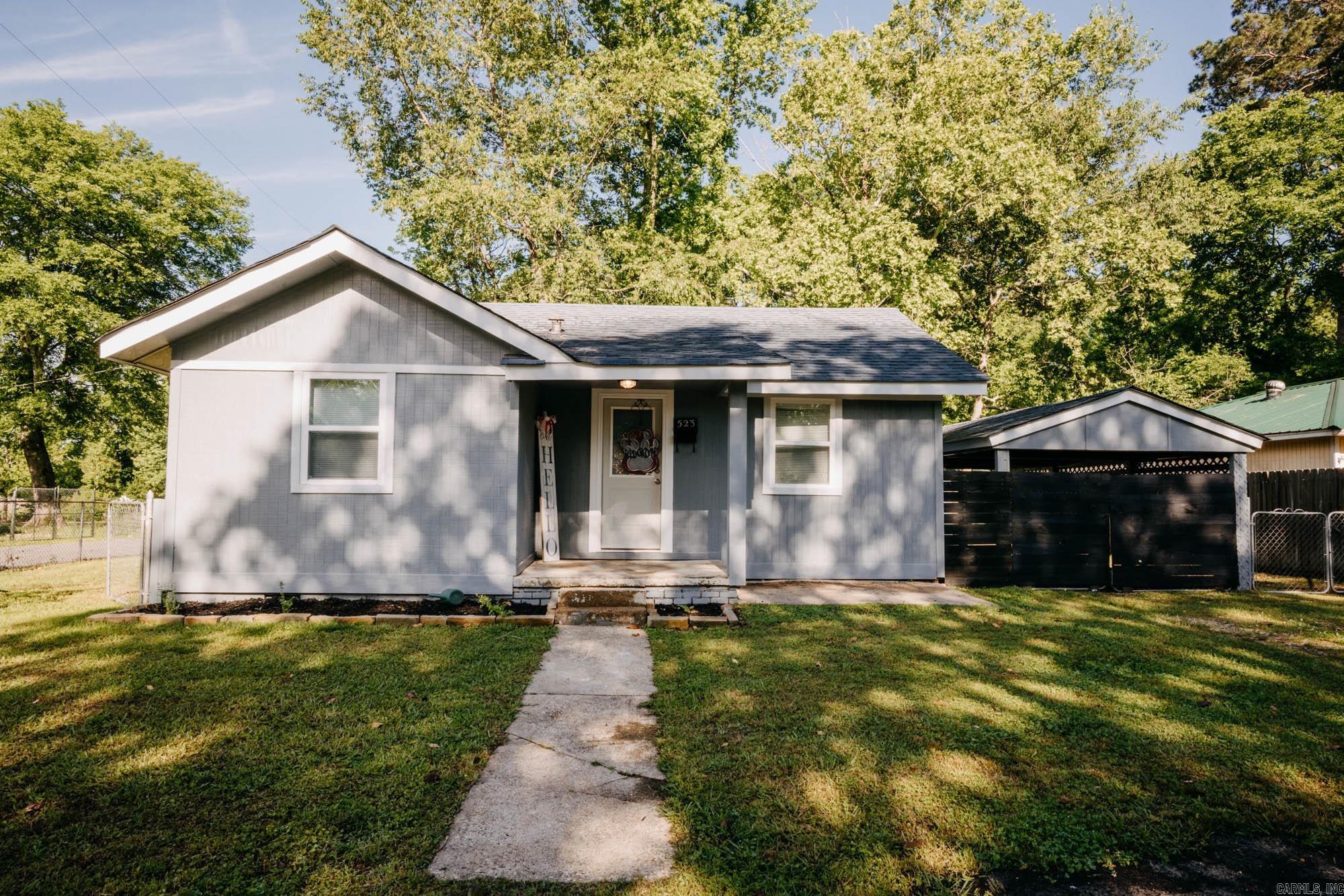 523 Cox Street Property Photo 2