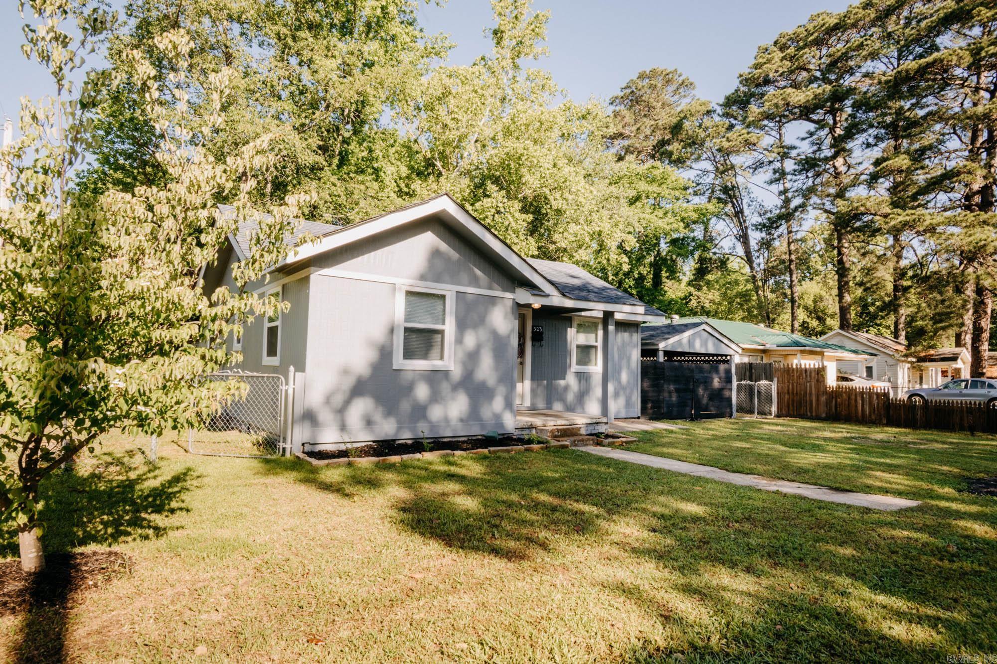 523 Cox Street Property Photo 3